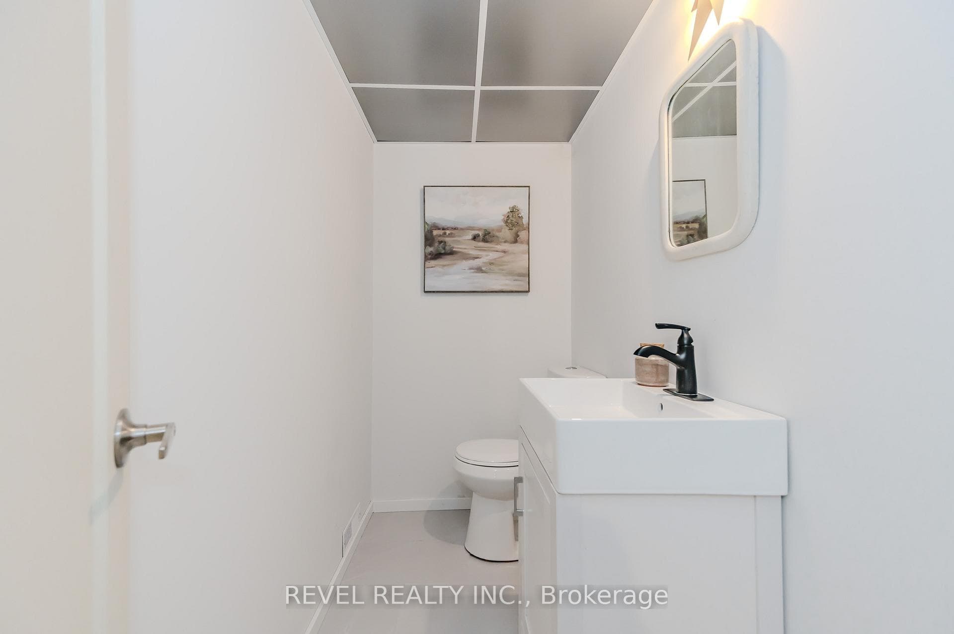 280 Thaler Avenue Unit 3 photo 44
