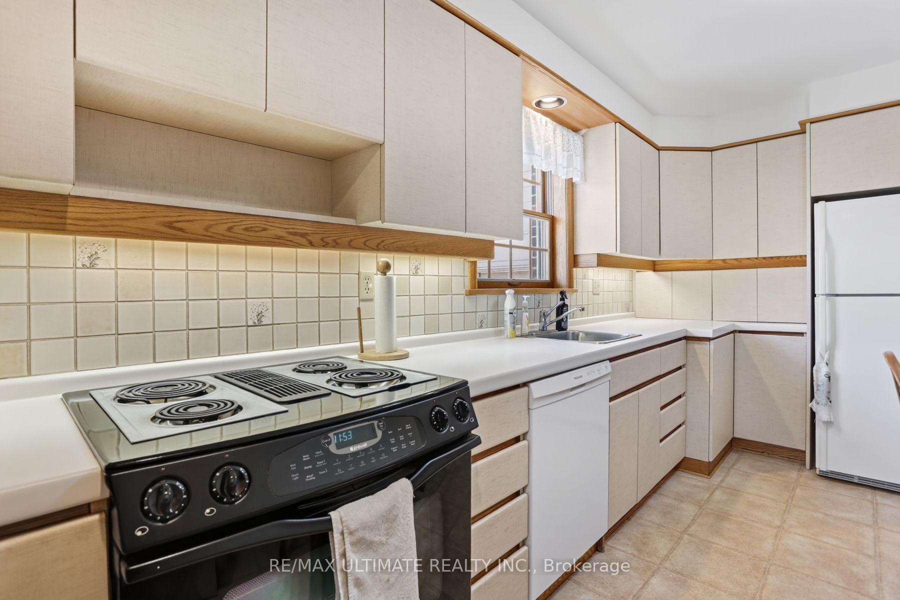 81 Flora Drive photo 45