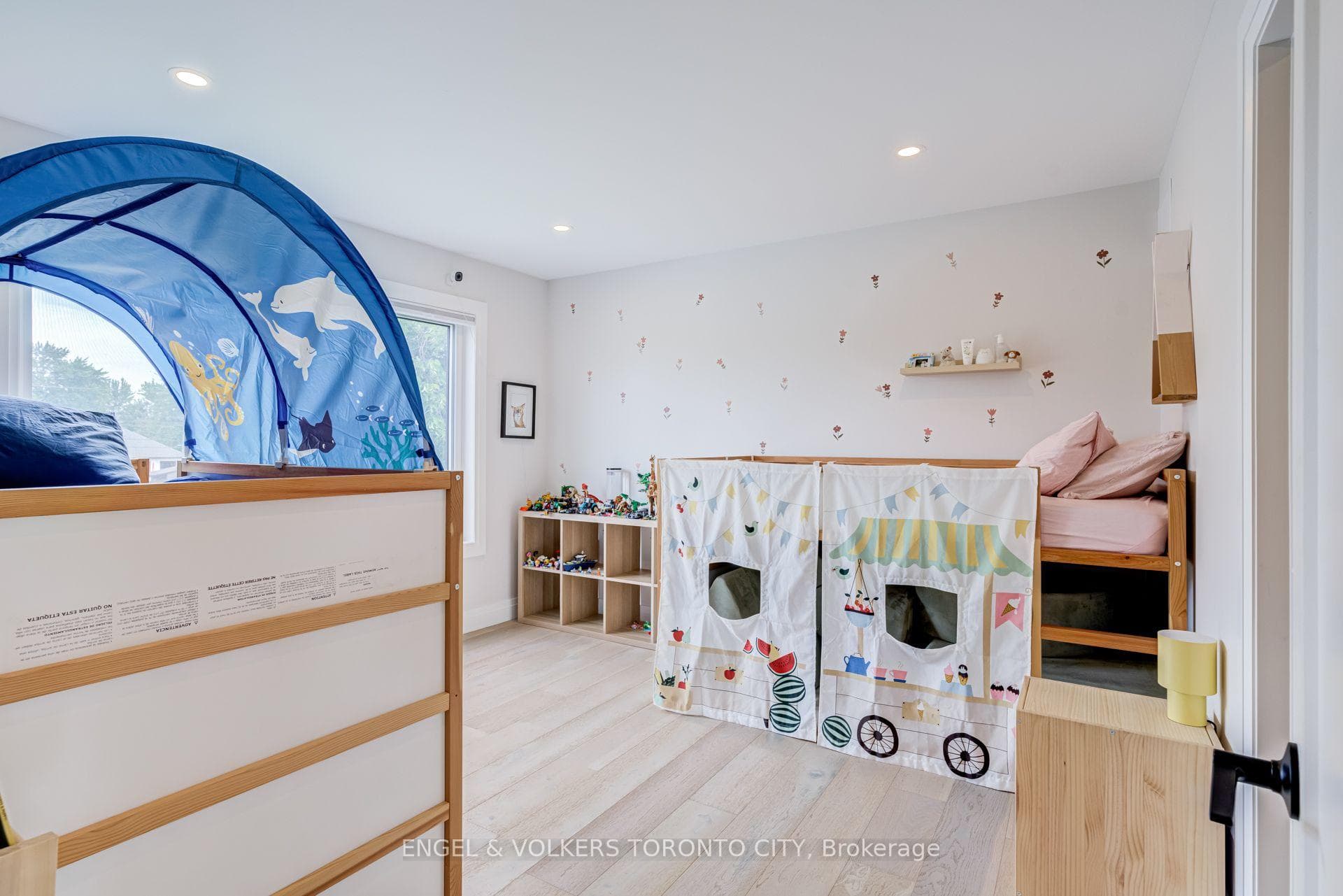 40 Glenview Avenue photo 27