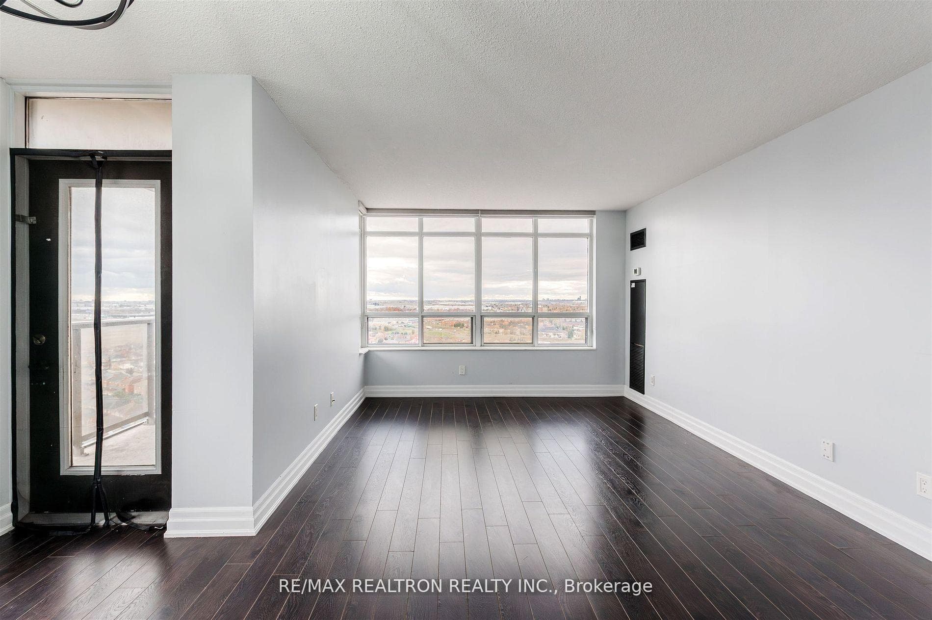 710 Humberwood Boulevard Unit 2212 photo 13