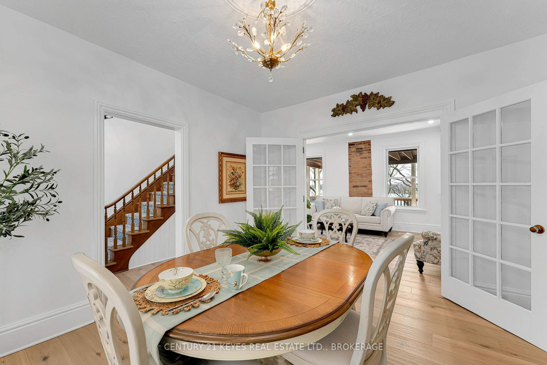 13 Windsor Drive photo 20