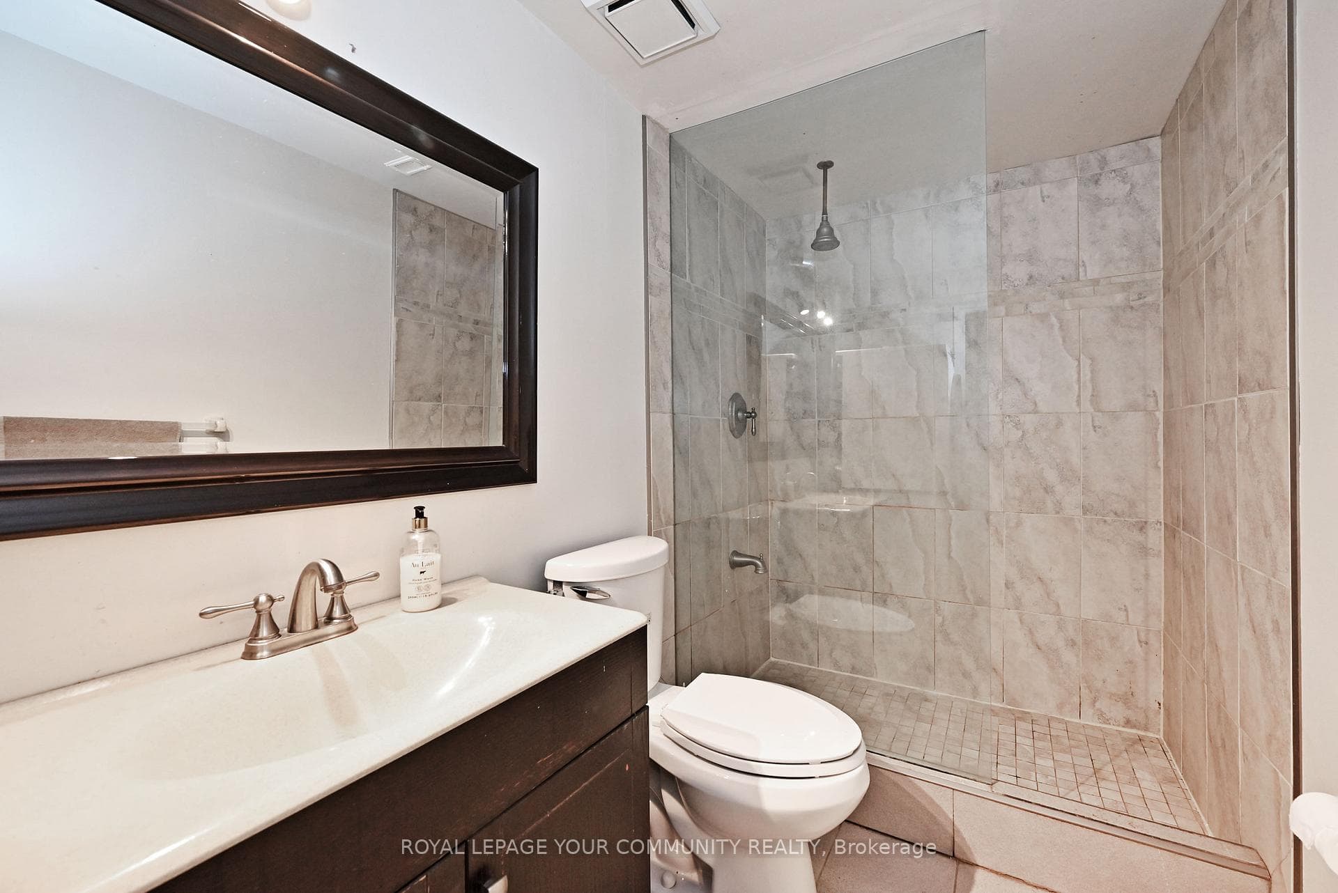 188 Kemano Road photo 31