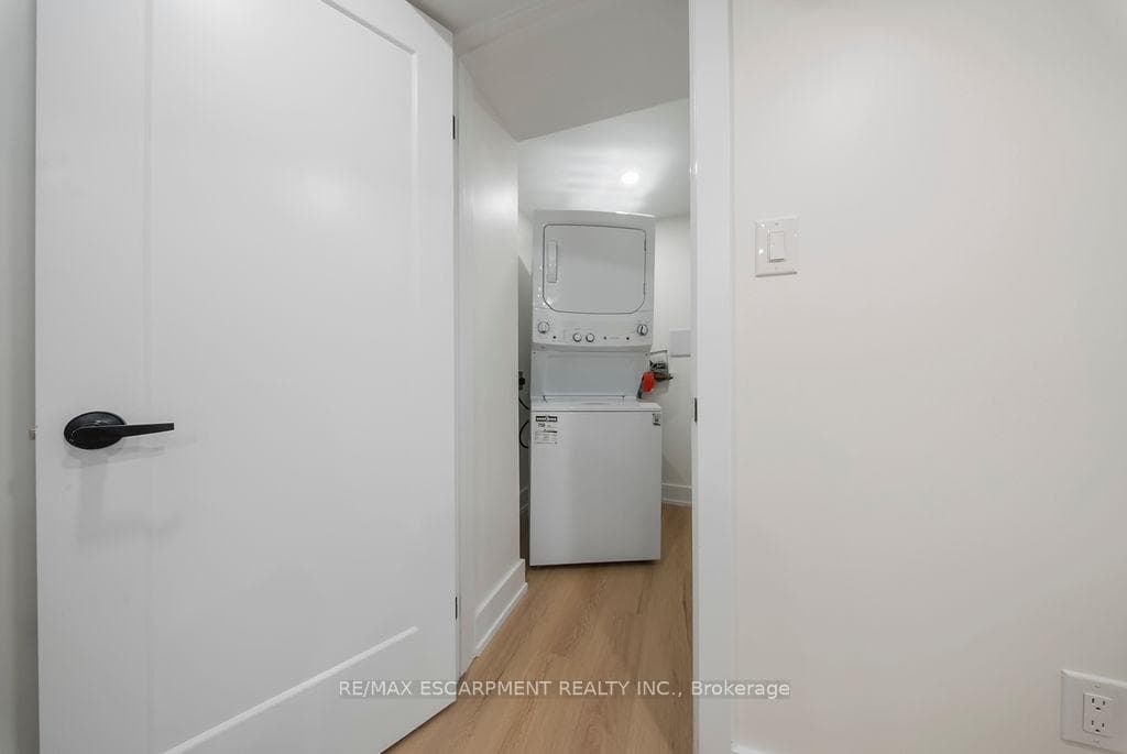 151 East 21st Street photo 42