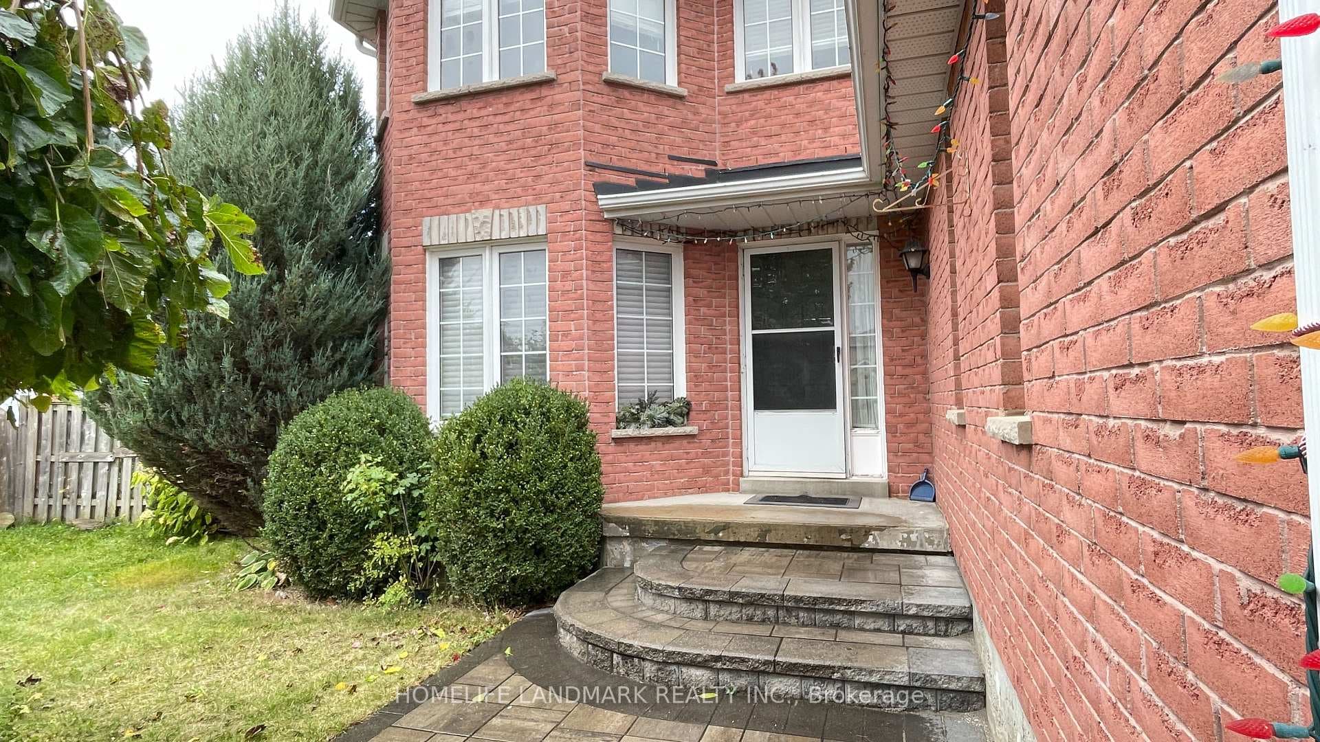 10 Carley Crescent photo 3