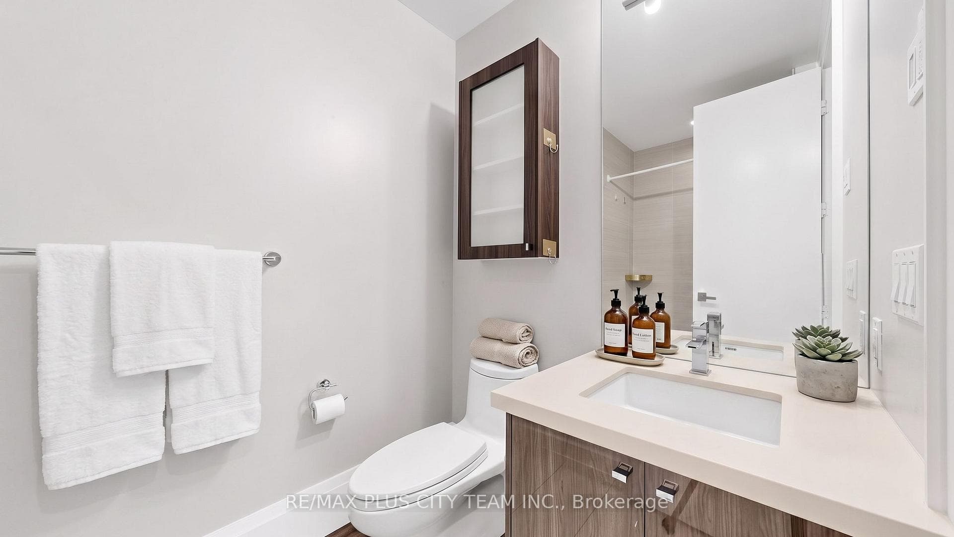 Virtually Staged Primary Bathroom
