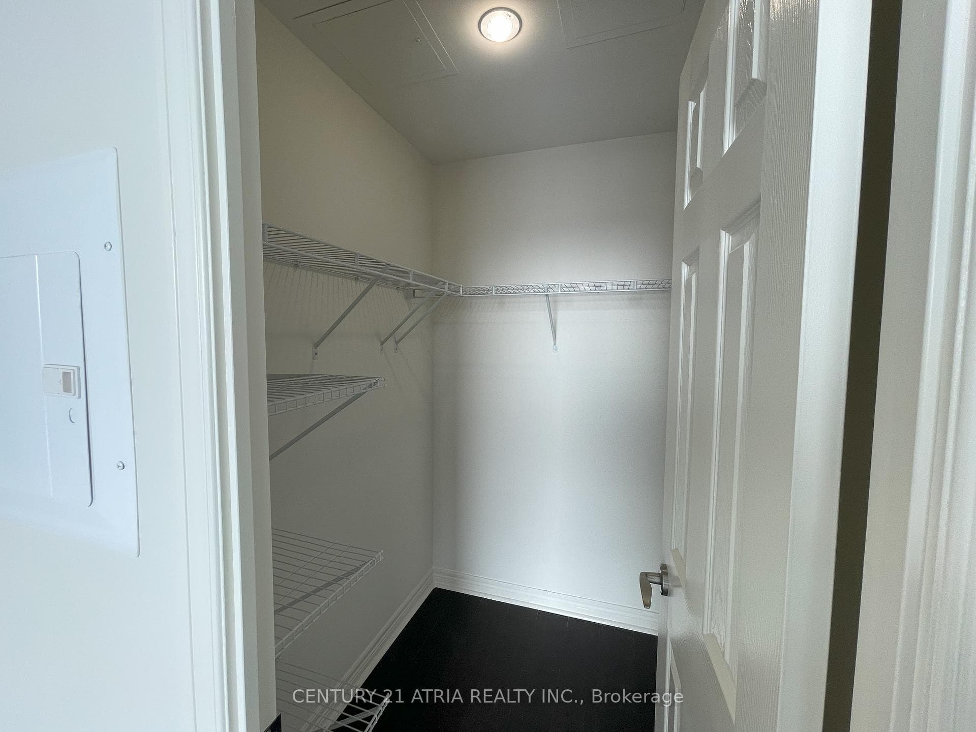 339 Rathburn Road Unit 2215 photo 20