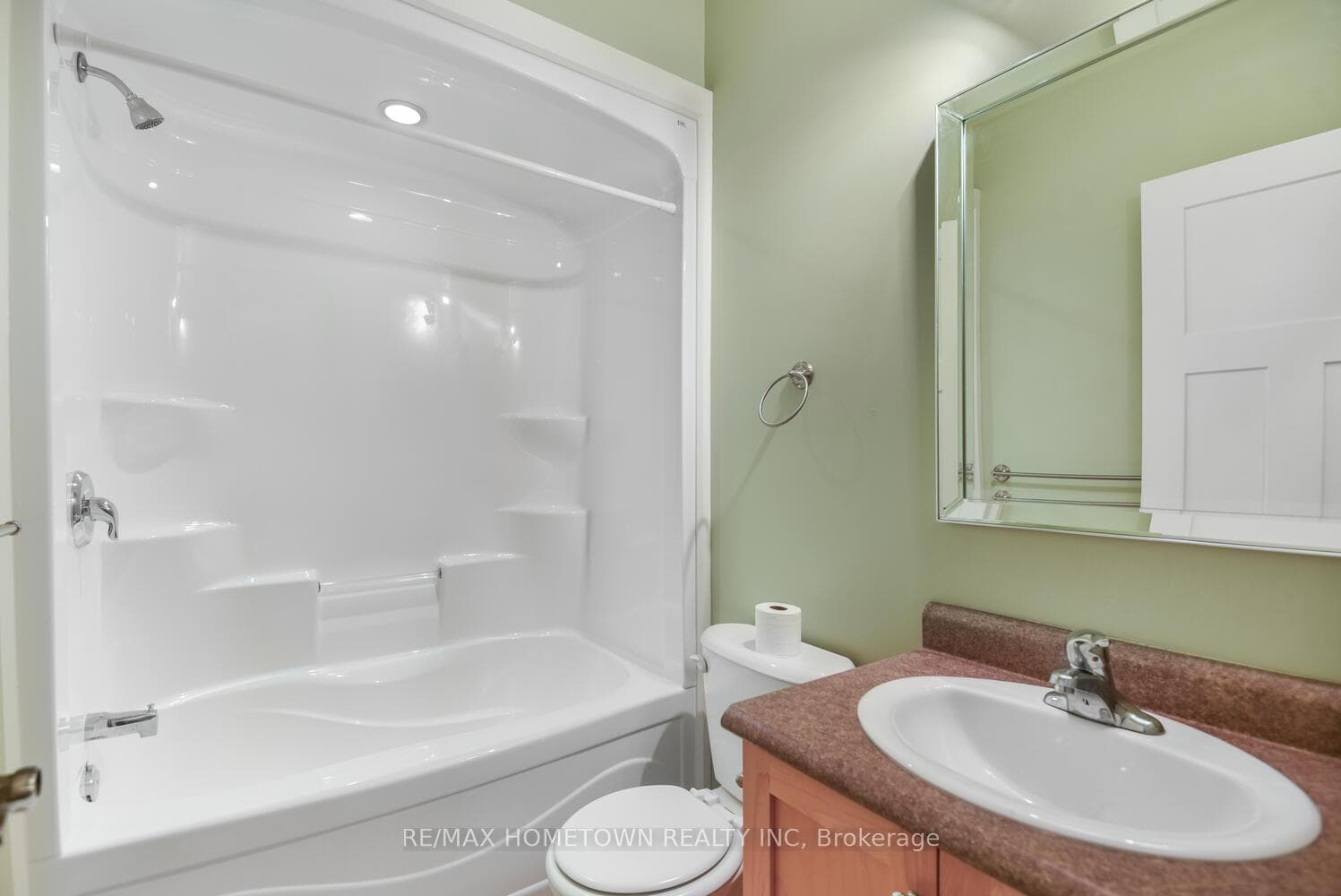 427 Brock Street photo 15