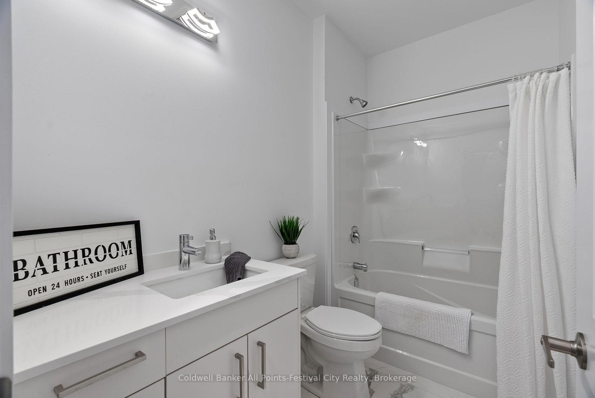 166 Park Street photo 12