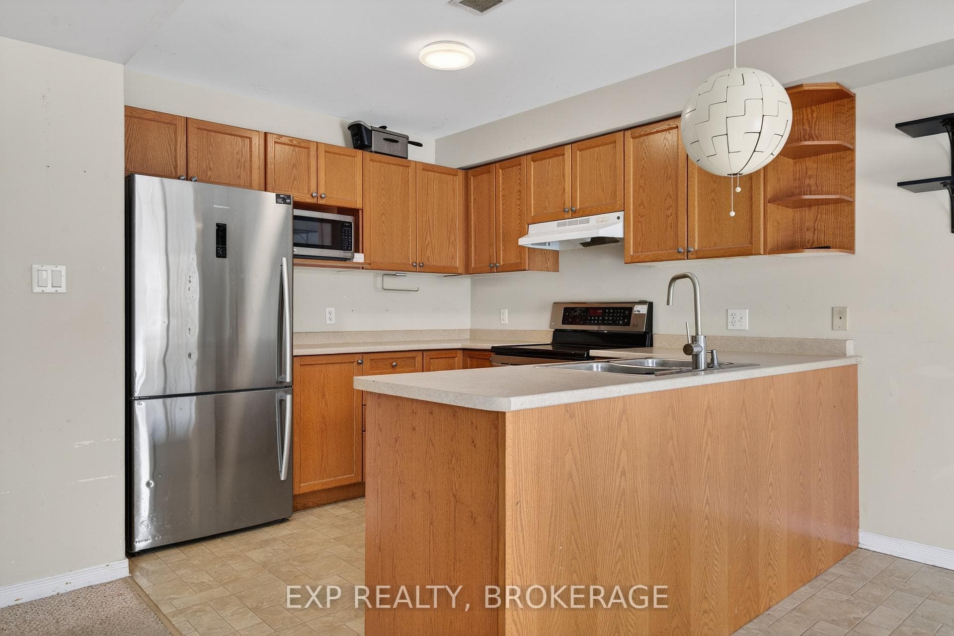 504 ST MARTHA Street photo 11