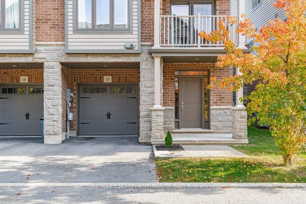 16 Ridgeside Lane photo 2