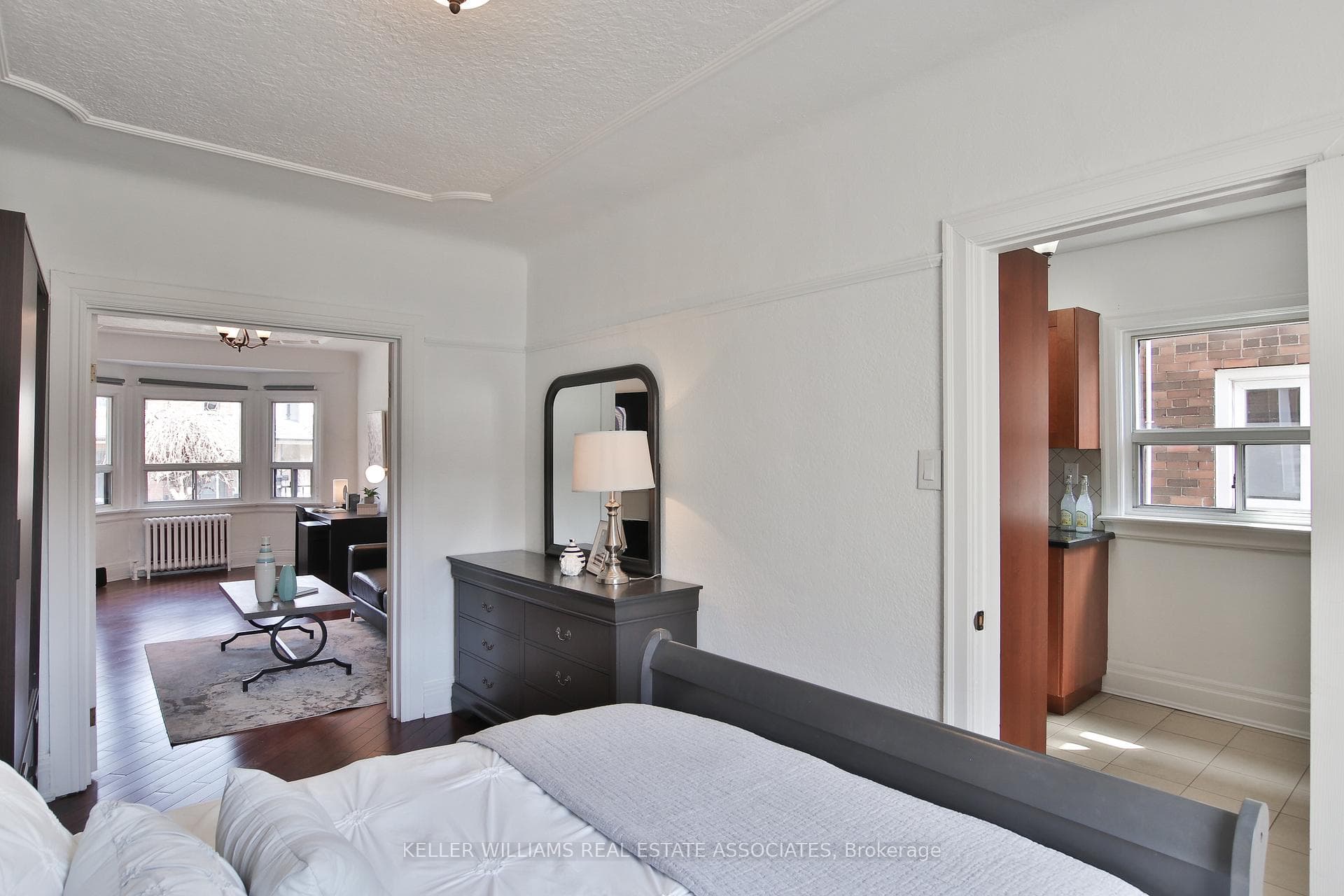 Primary Bedroom - Main Level