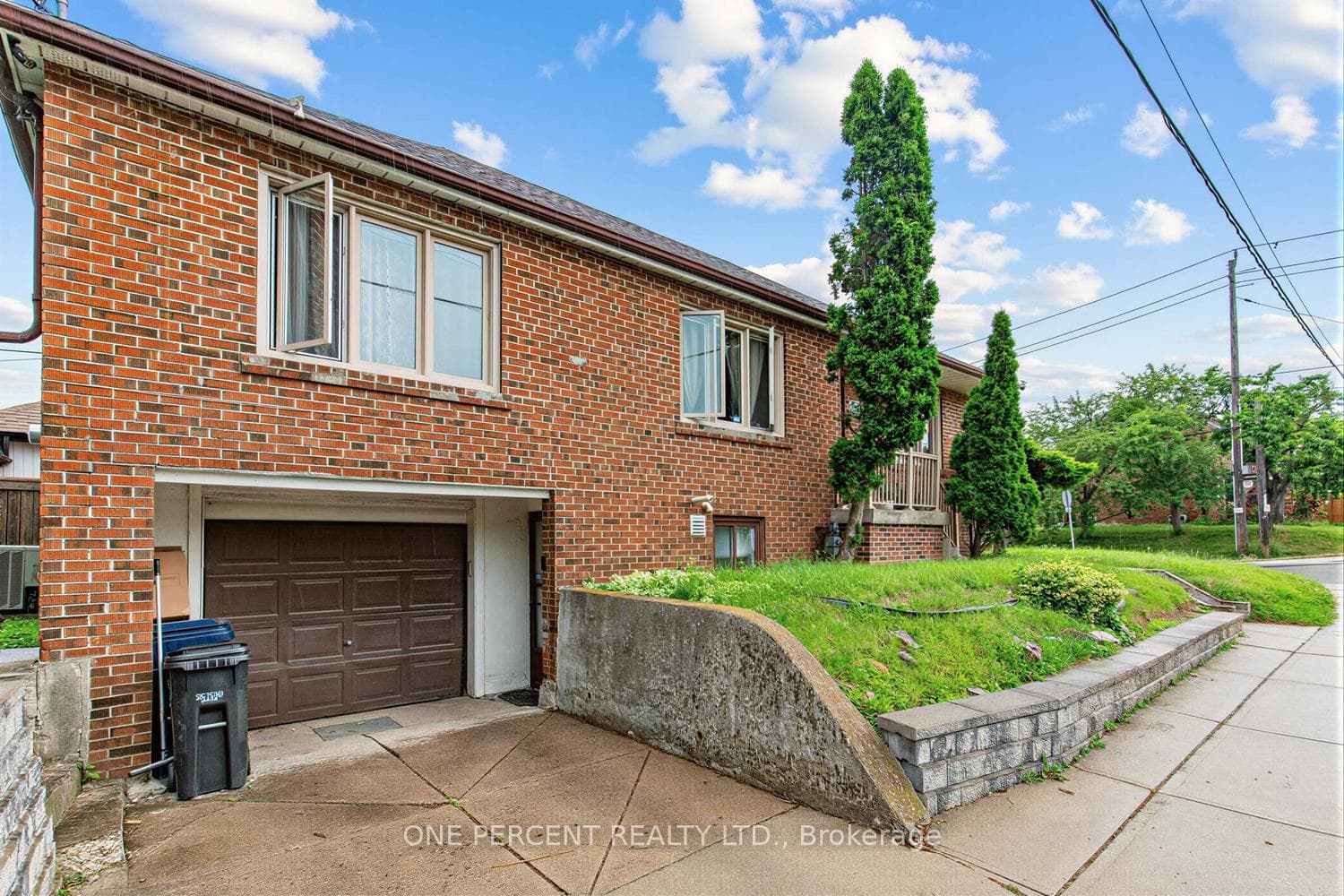 107 Lonborough Avenue photo 1