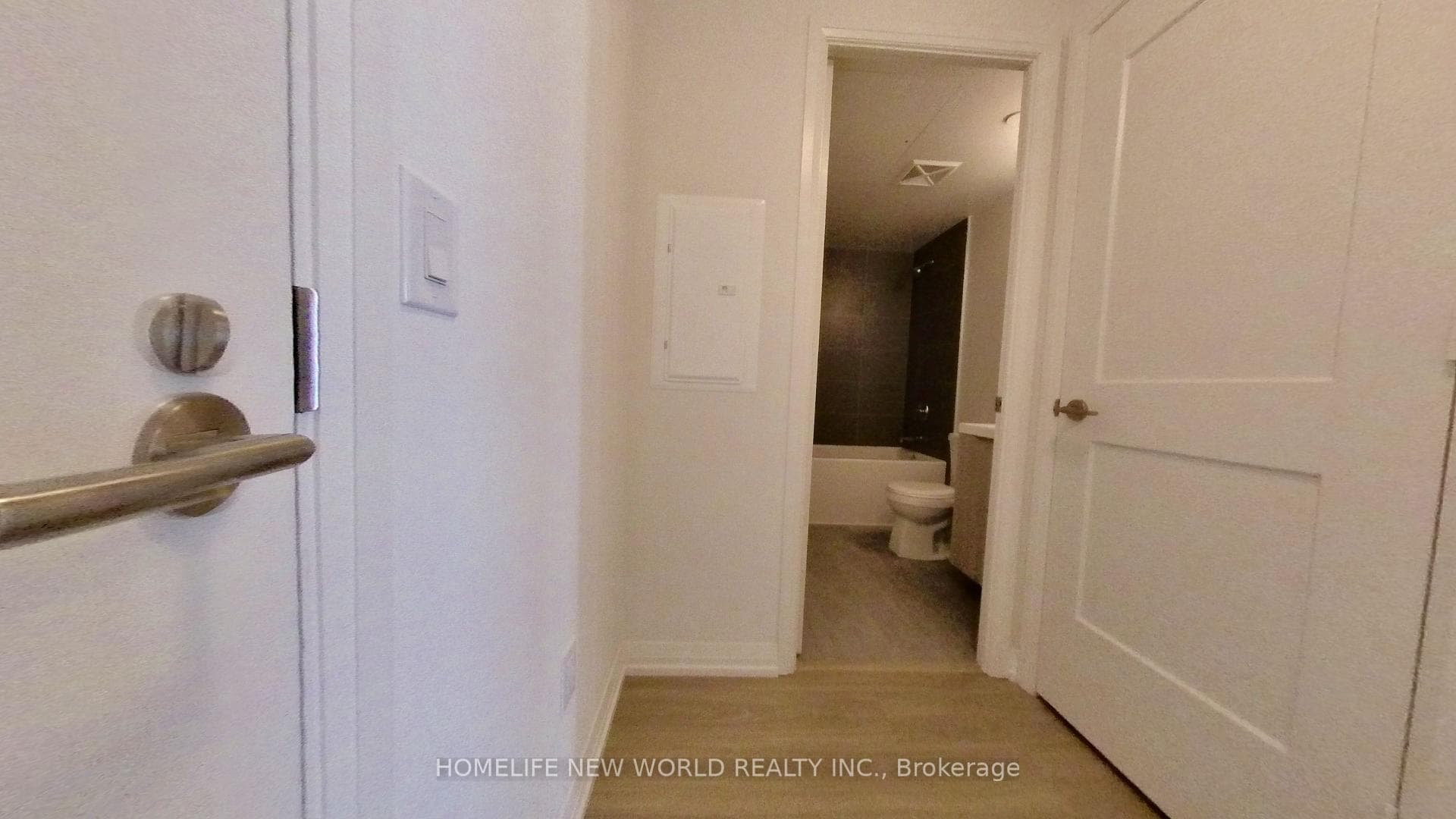 8 Widmer Street Unit 4203 photo 9