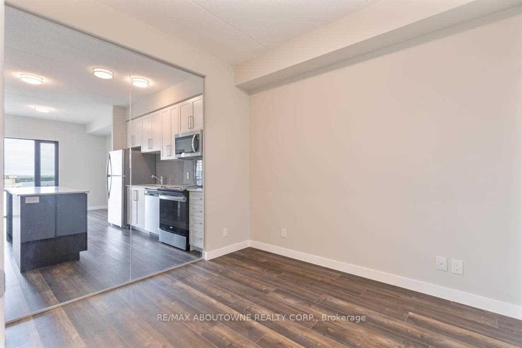 15 Queen Street Unit 1509 photo 9