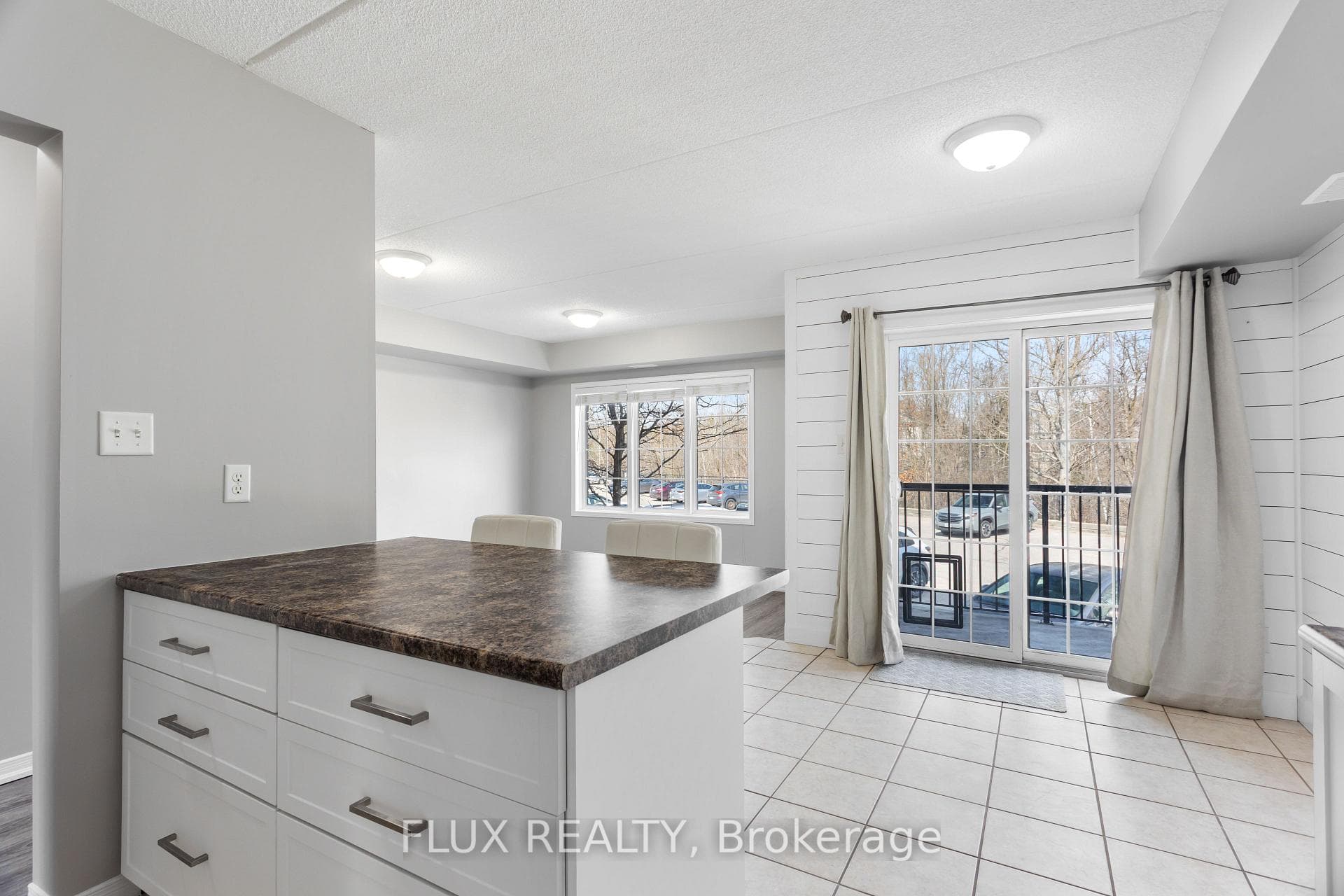 950 Highland Road Unit 20 photo 34