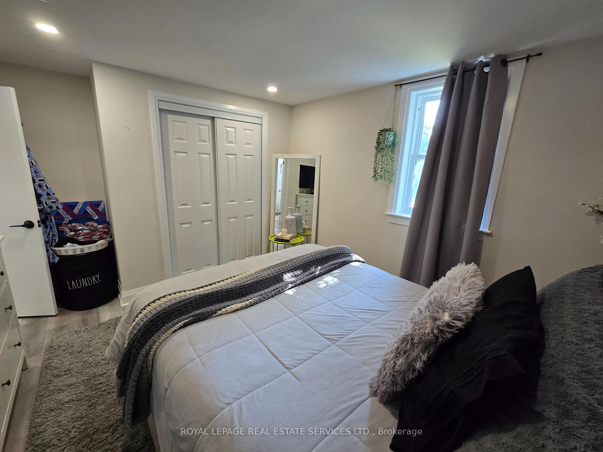 18 Ewing Street Unit 2 photo 16