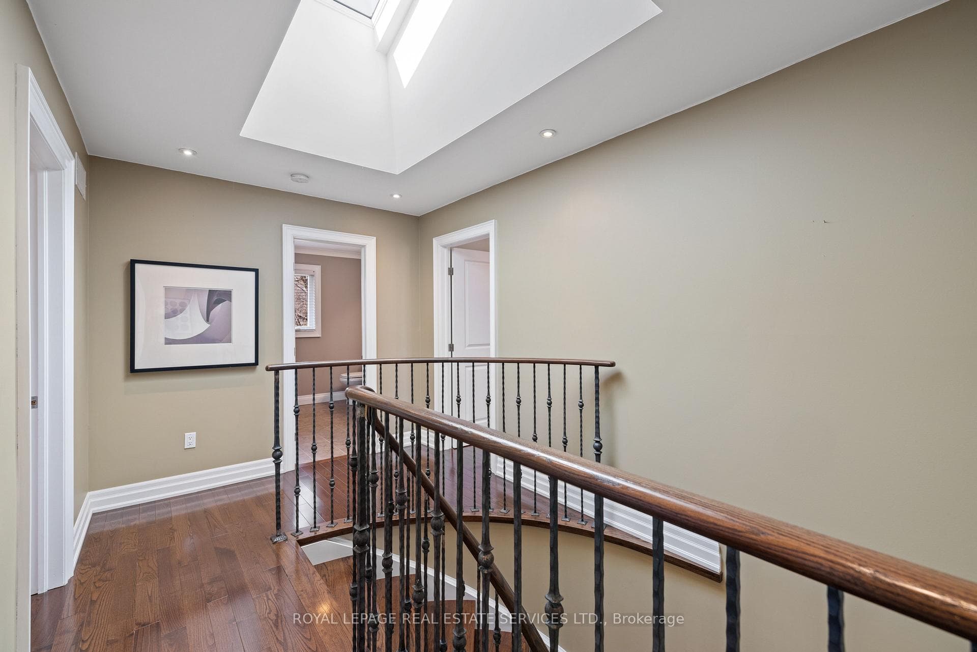4578 Gatineau Avenue photo 25