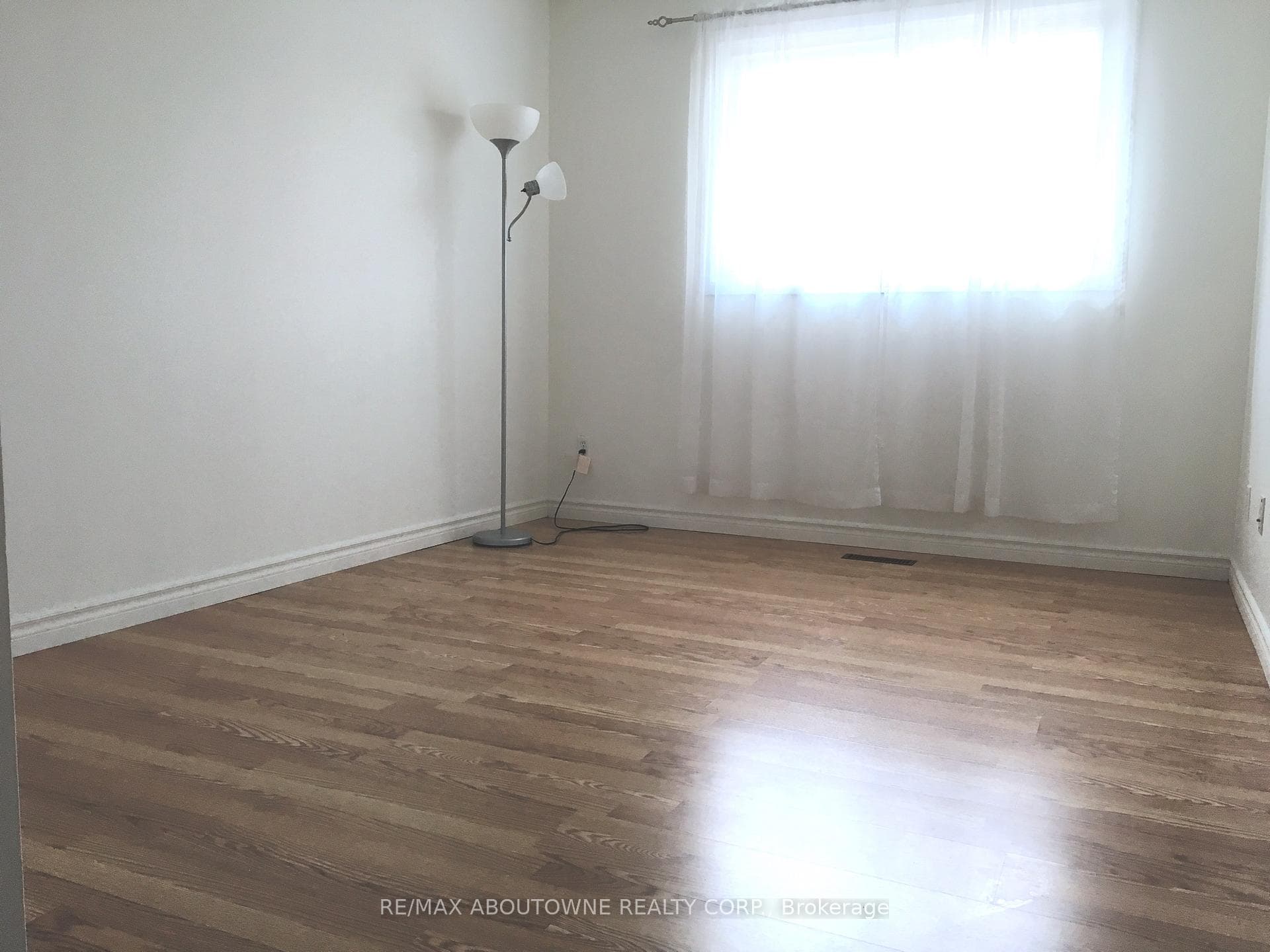 1550 Grosvenor Street Unit 25 photo 24