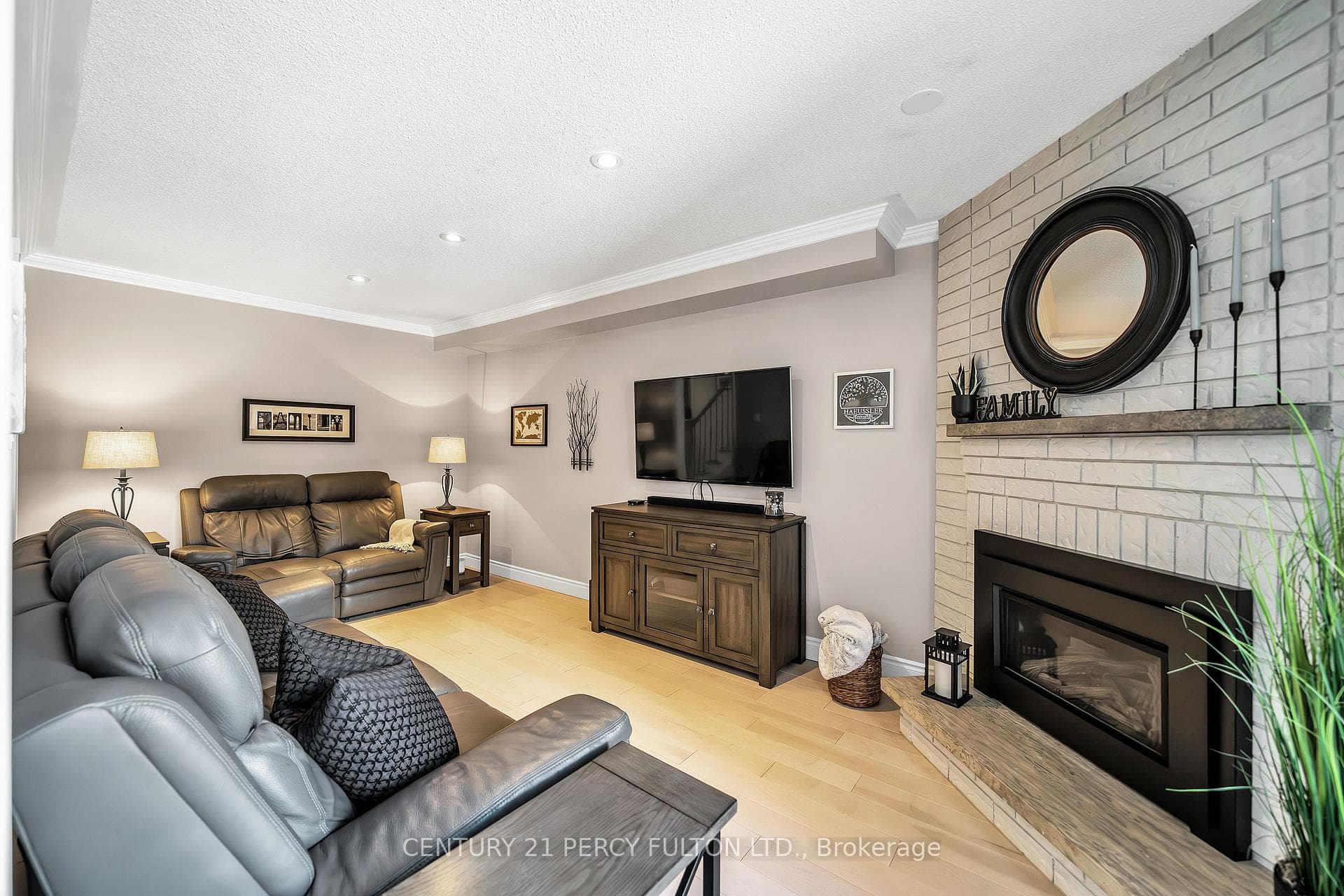 19 Riverwood Street photo 23