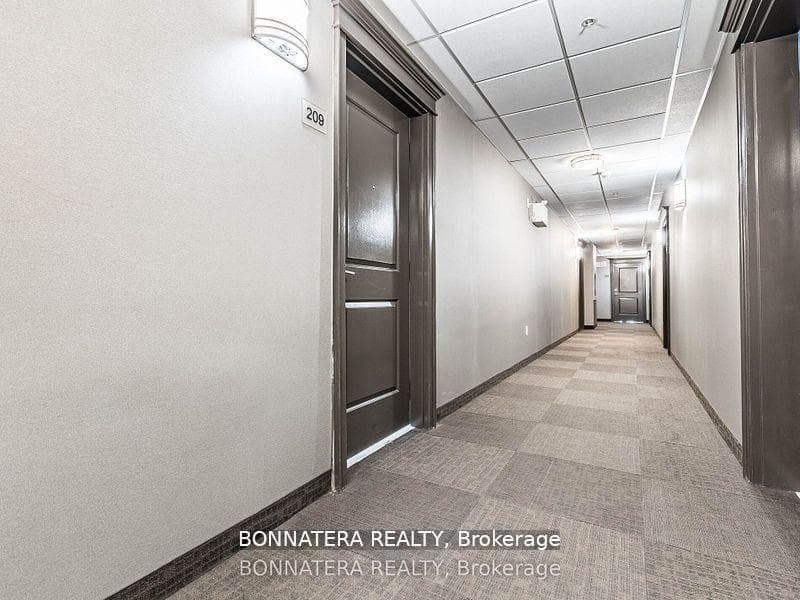 5010 CORPORATE Drive Unit 209 photo 5