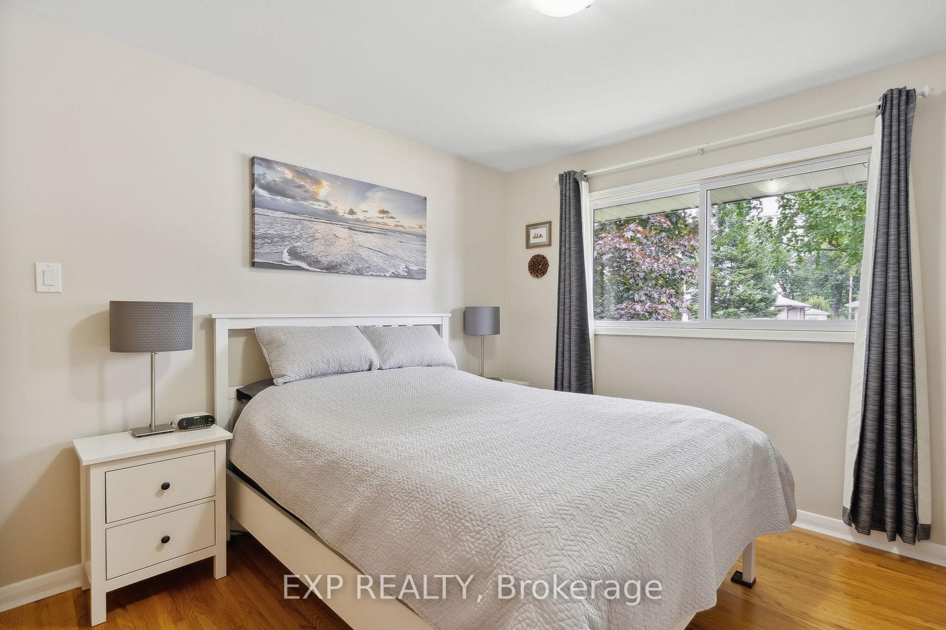 224 Irving Place photo 18