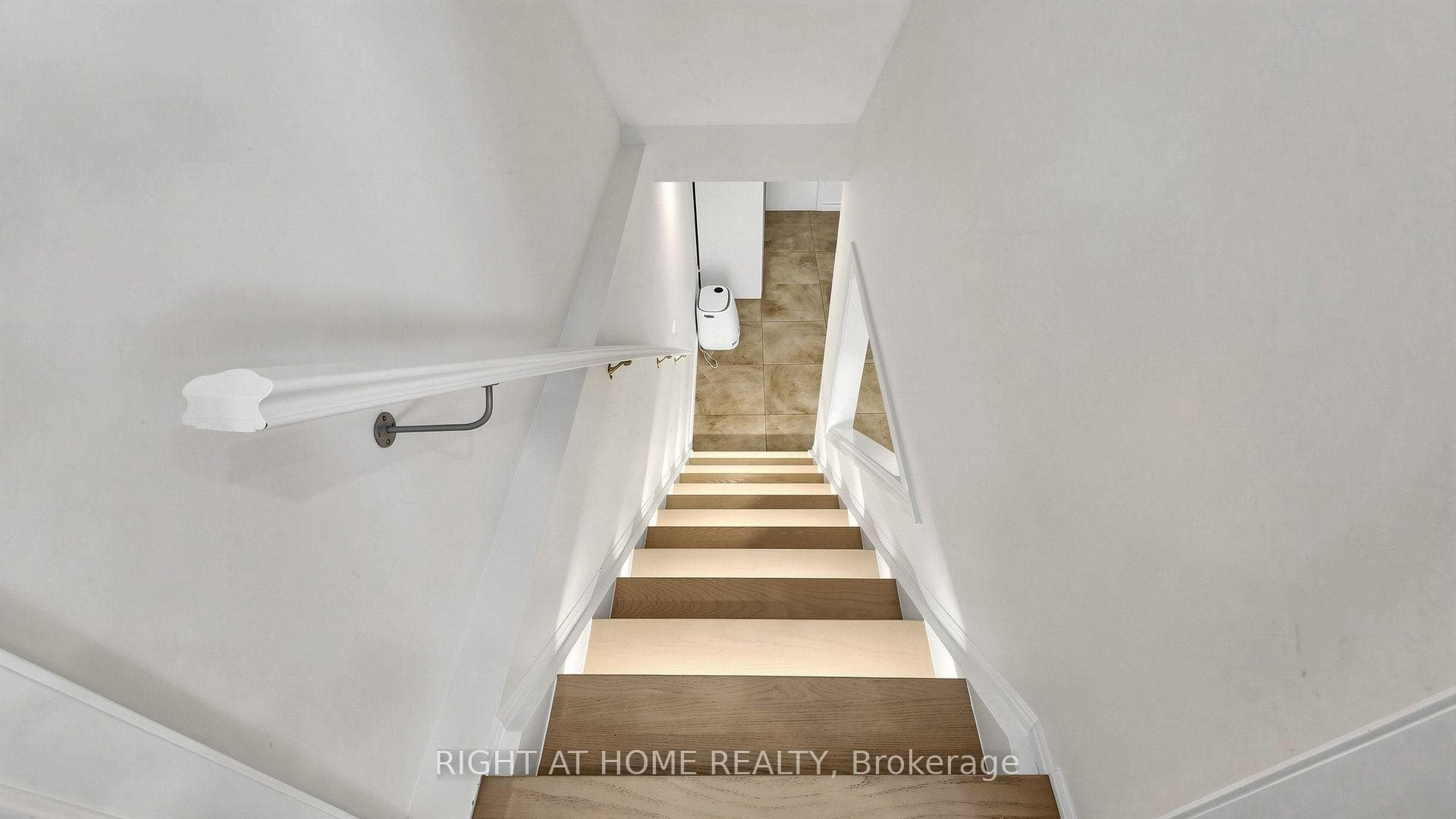 19 Heaney Court photo 37