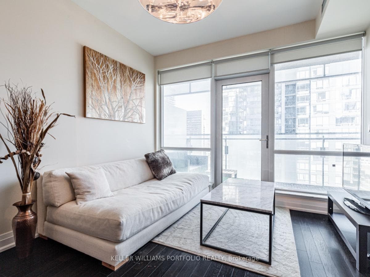 80 John Street Unit 1707 photo 17