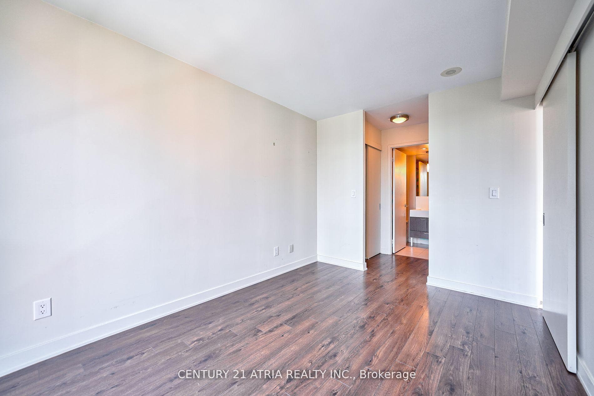 110 Charles Street Unit 1308 photo 25