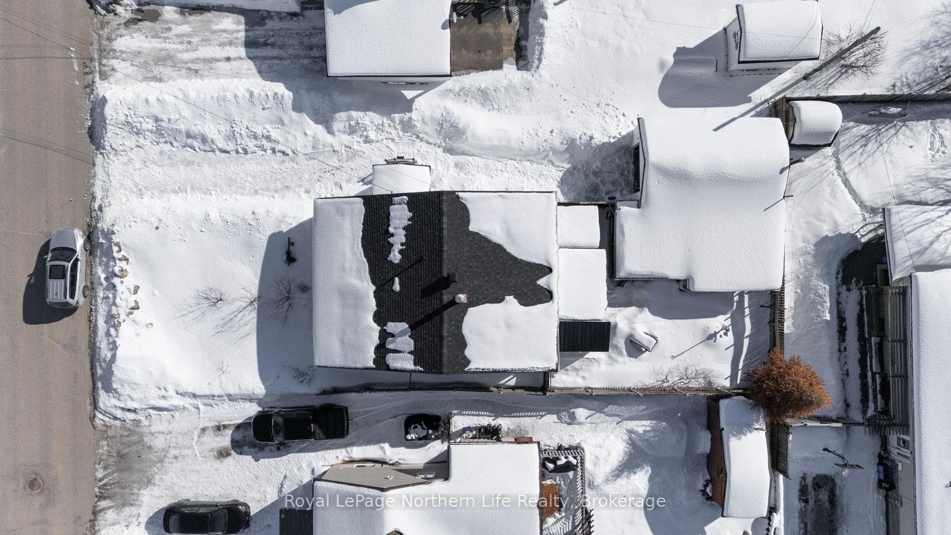 455 Angus Street photo 44