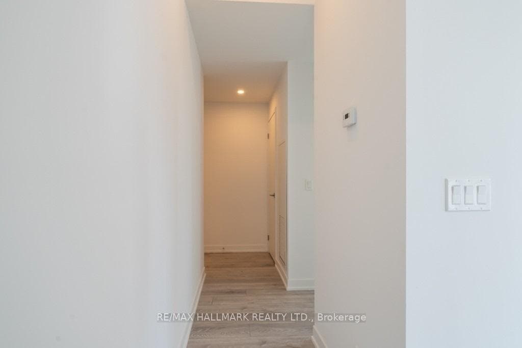 15 Holmes Avenue Unit 502 photo 23