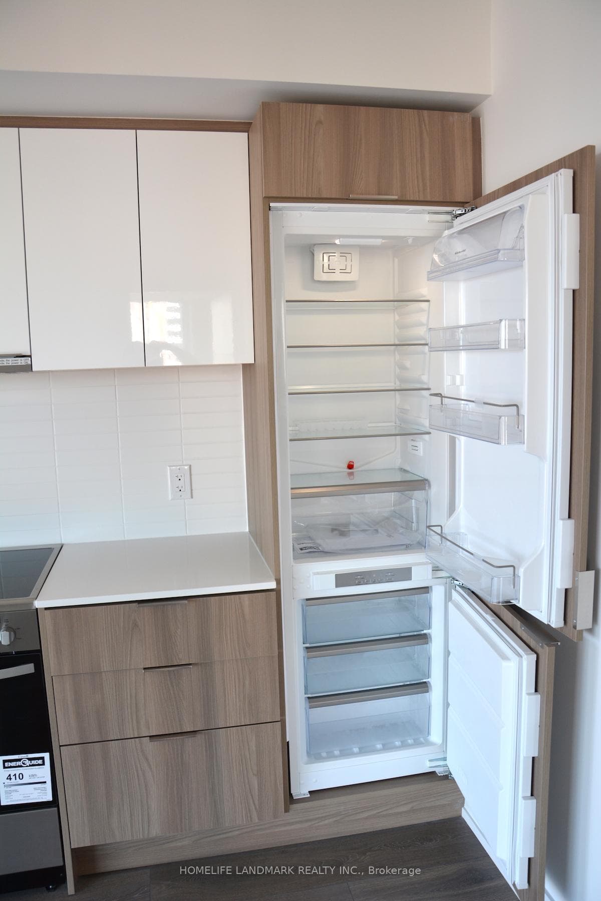 159 Wellesley Street Unit 1304 photo 7