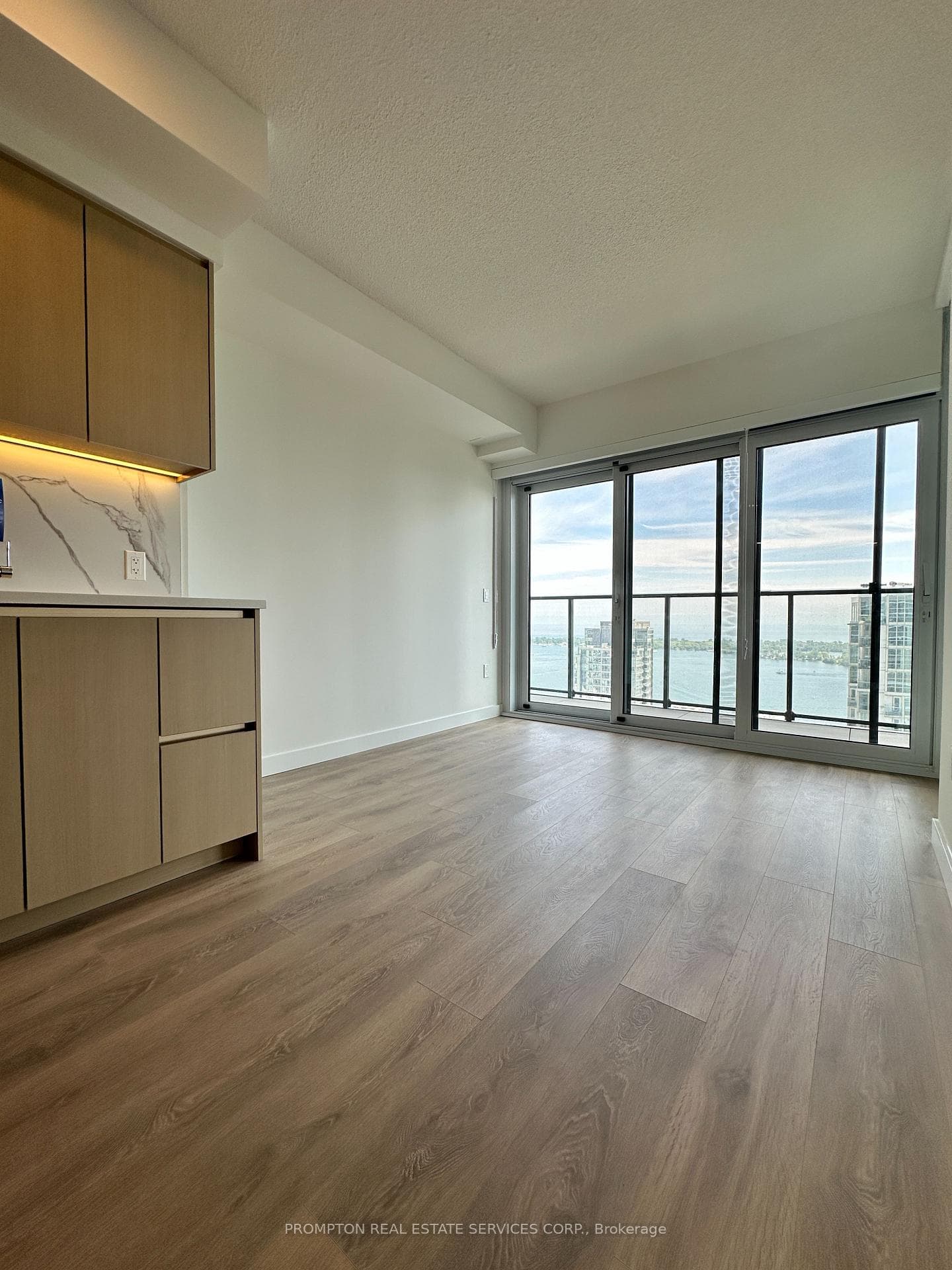 1 Concord Cityplace Way Unit 4106 photo 11