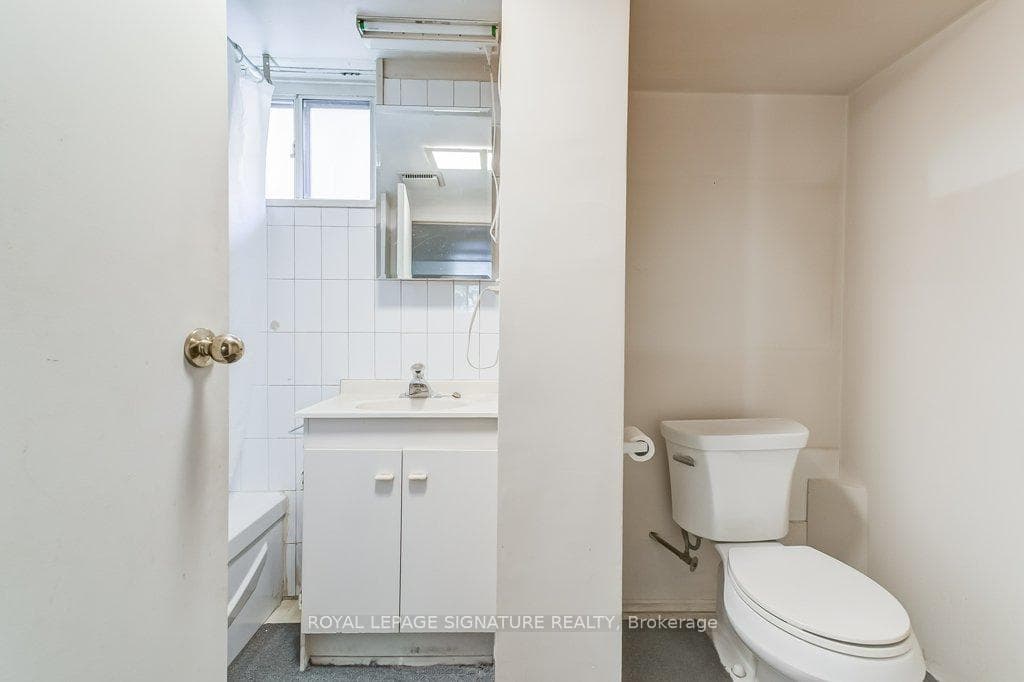 103 Lowcrest Boulevard photo 26