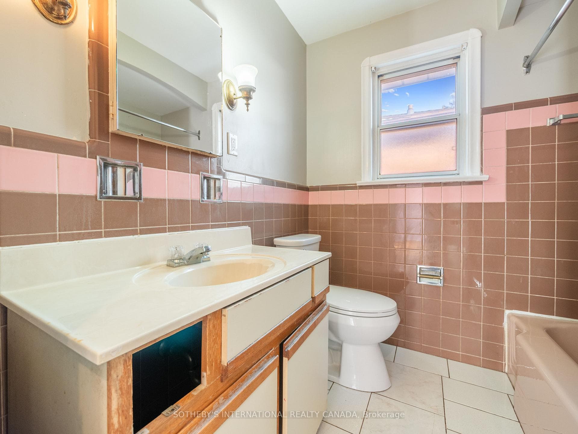 Main floor bathroom