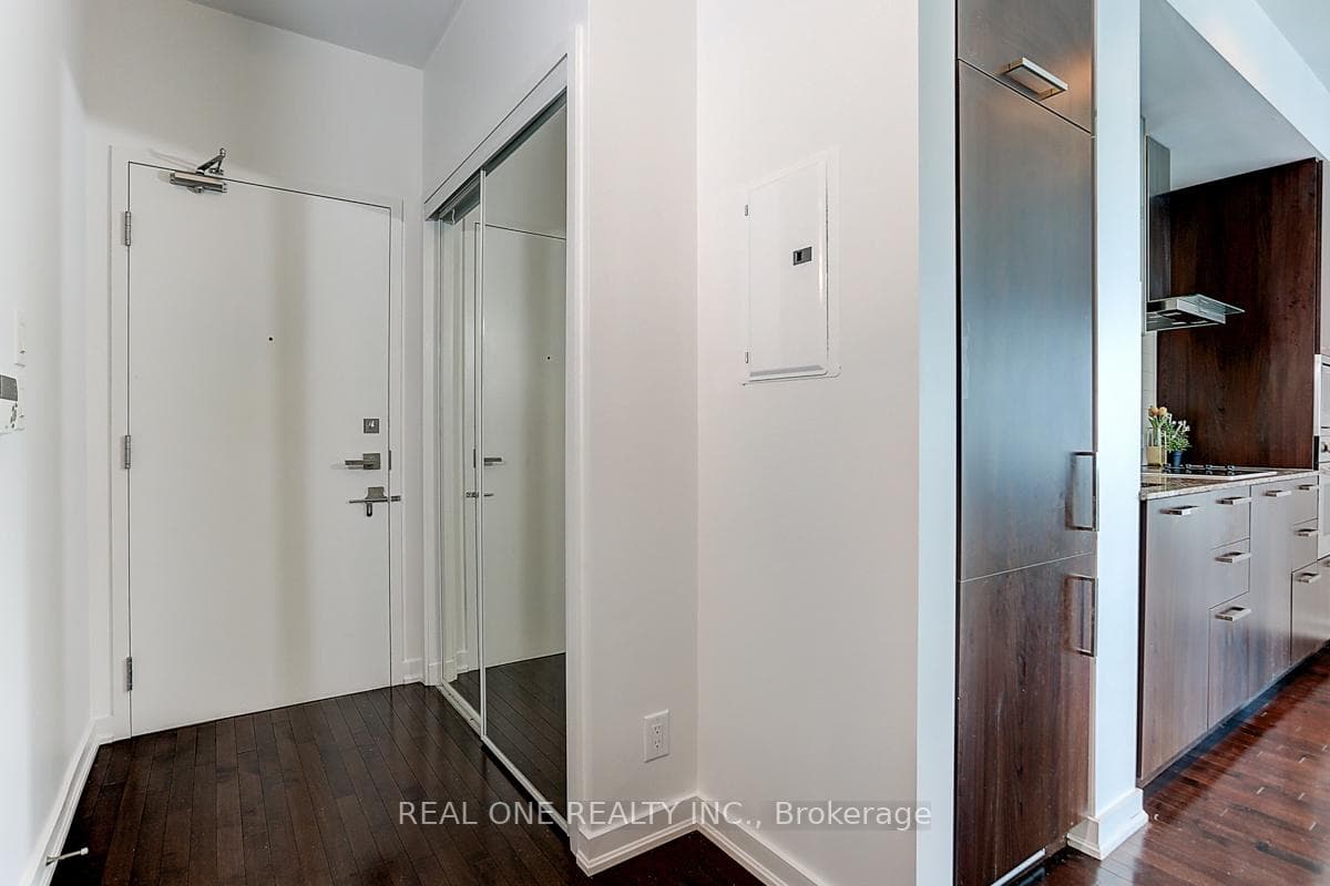 12 York Street Unit 1502 photo 7