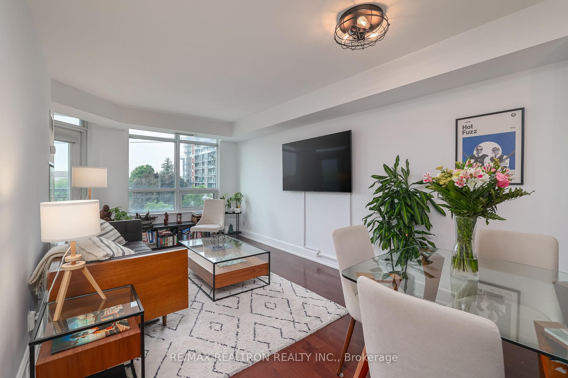 676 Sheppard Avenue Unit 307 photo 7