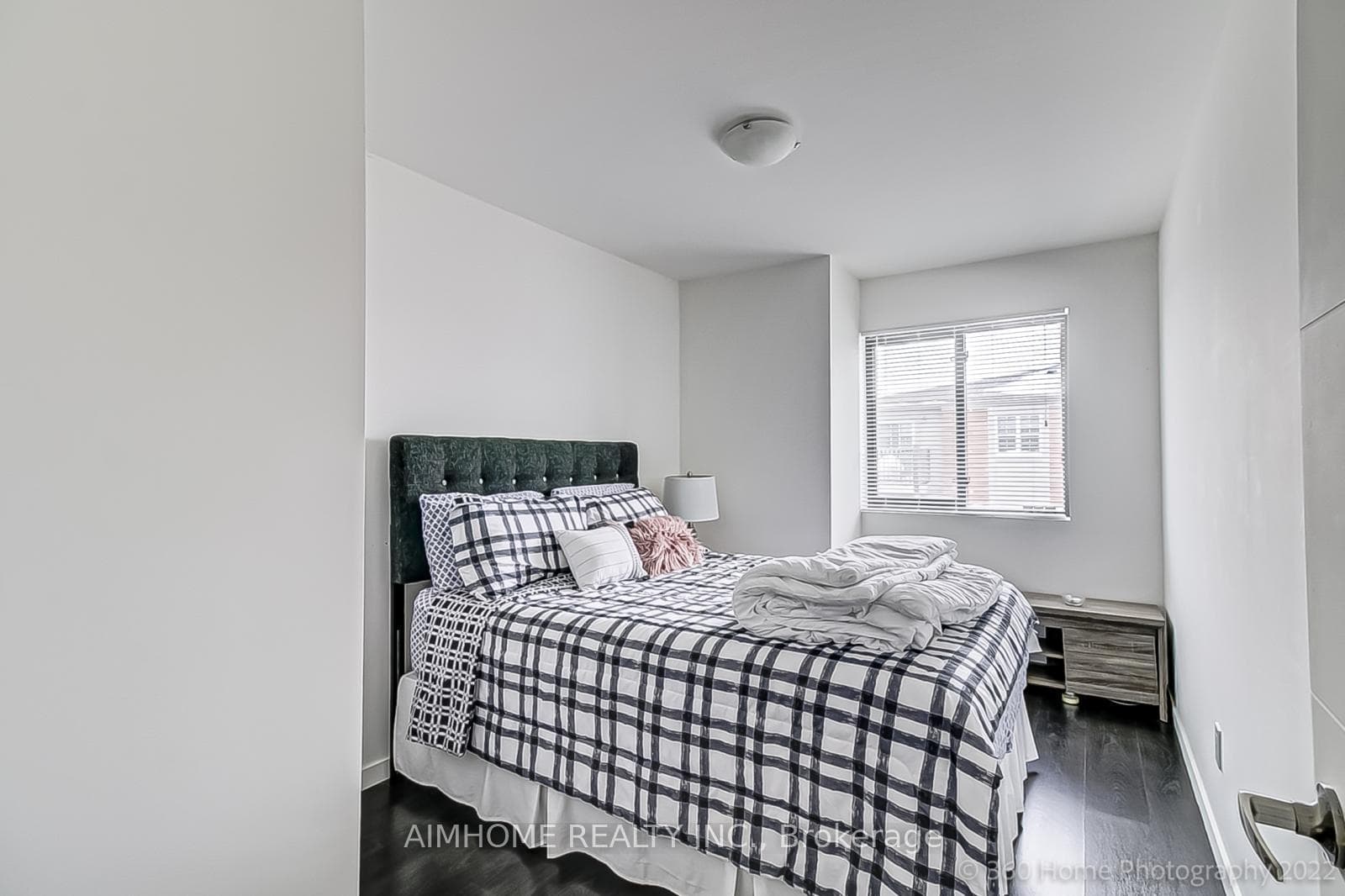 369 Essa Road Unit 24 photo 10