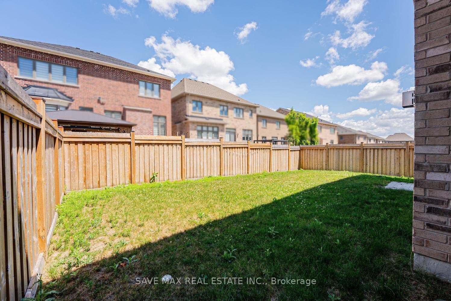 19 Daisy Meadow Crescent photo 47