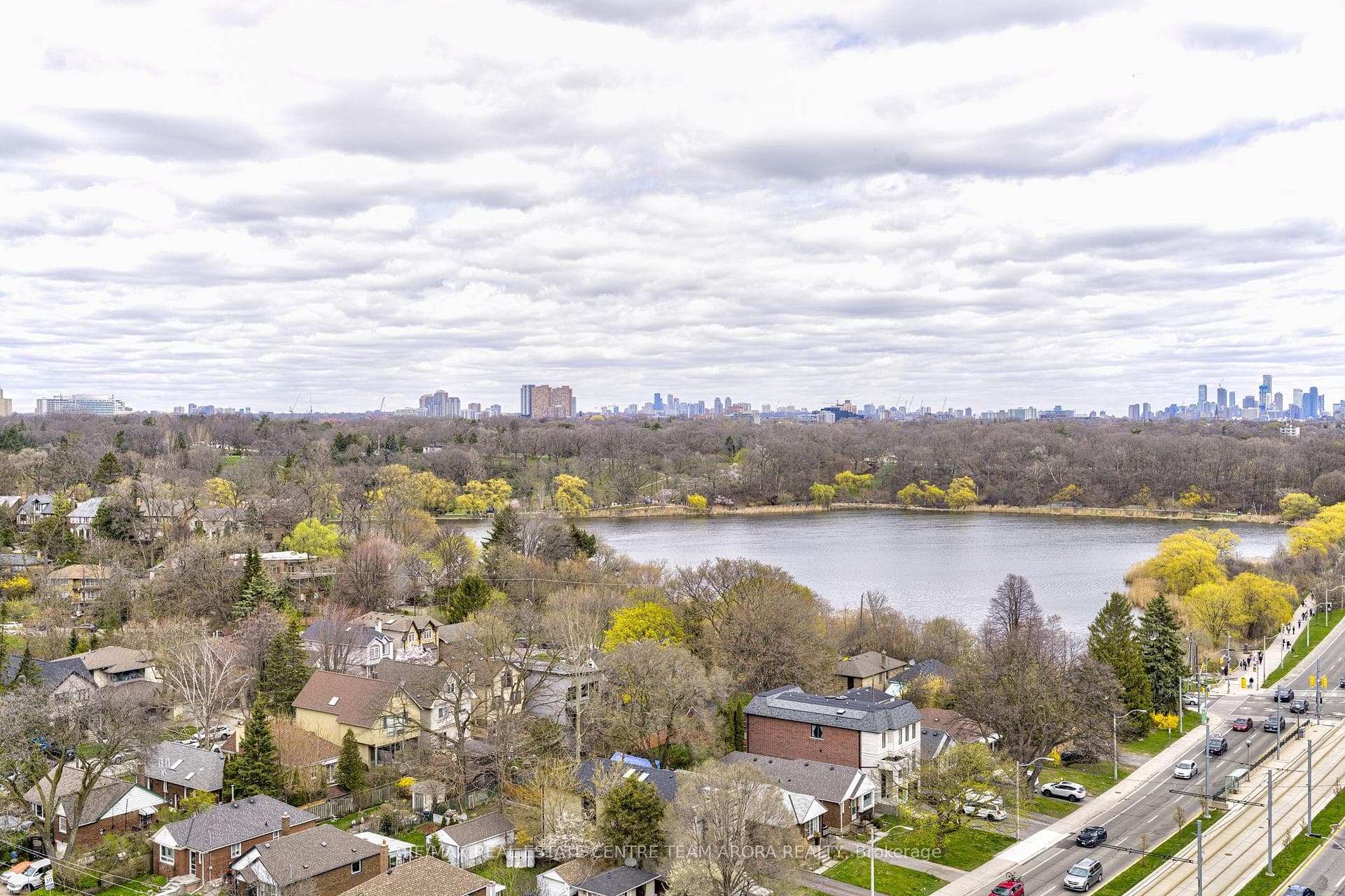 15 Windermere Avenue Unit 1406 photo 32