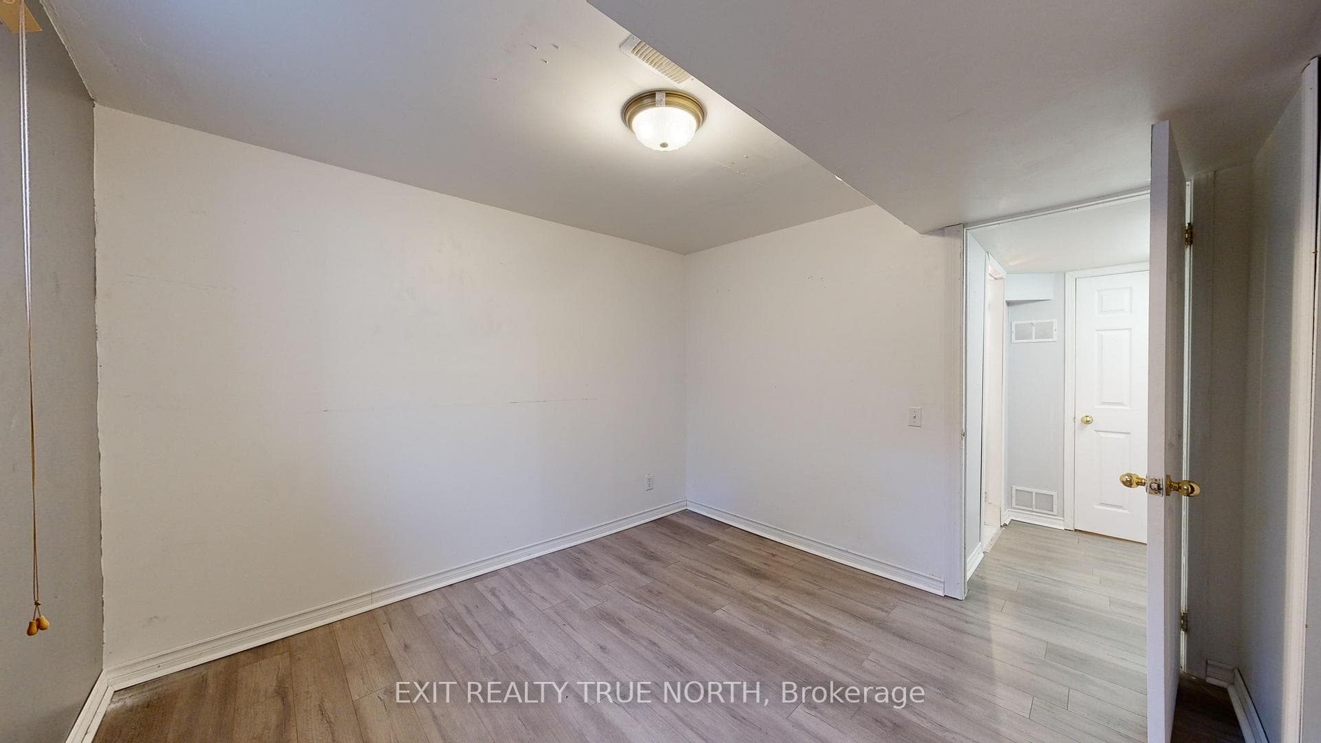 2527 Kingsberry Crescent photo 30