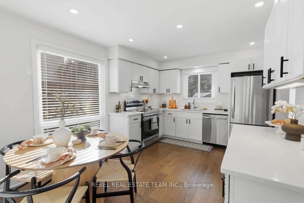 244 Waverly Street photo 13