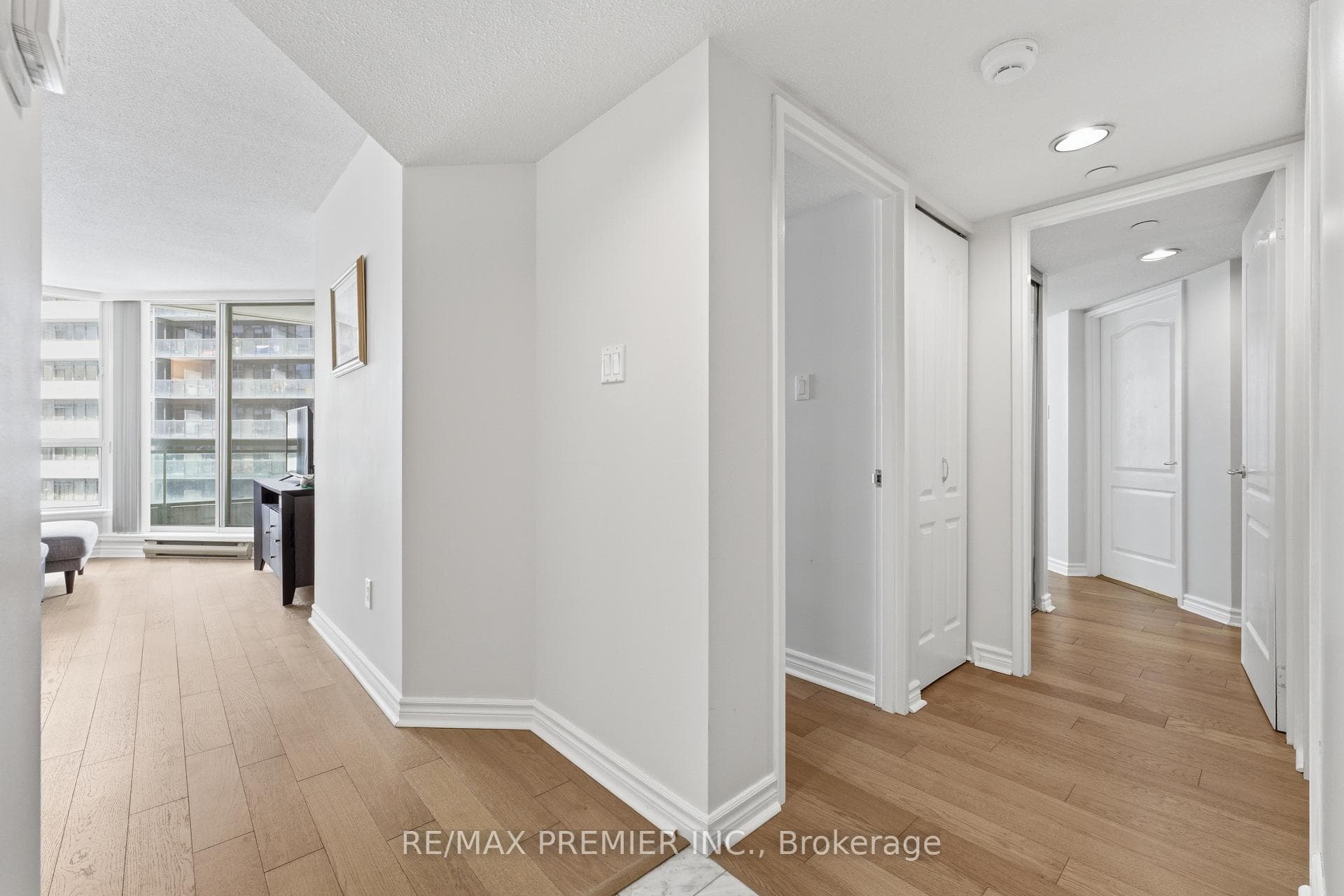 38 Elm Street Unit 1603 photo 13
