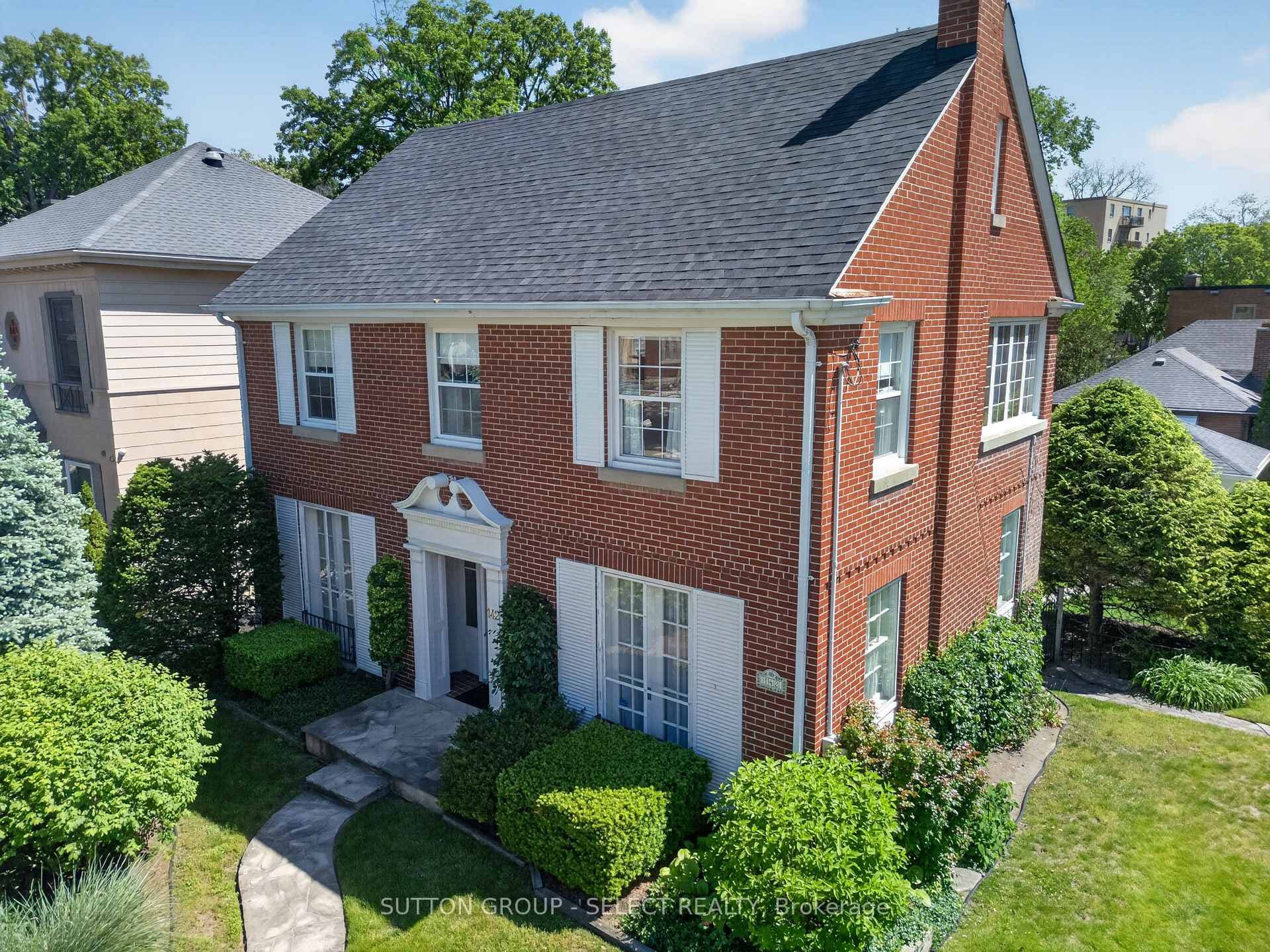 142 Ridout Street photo 1