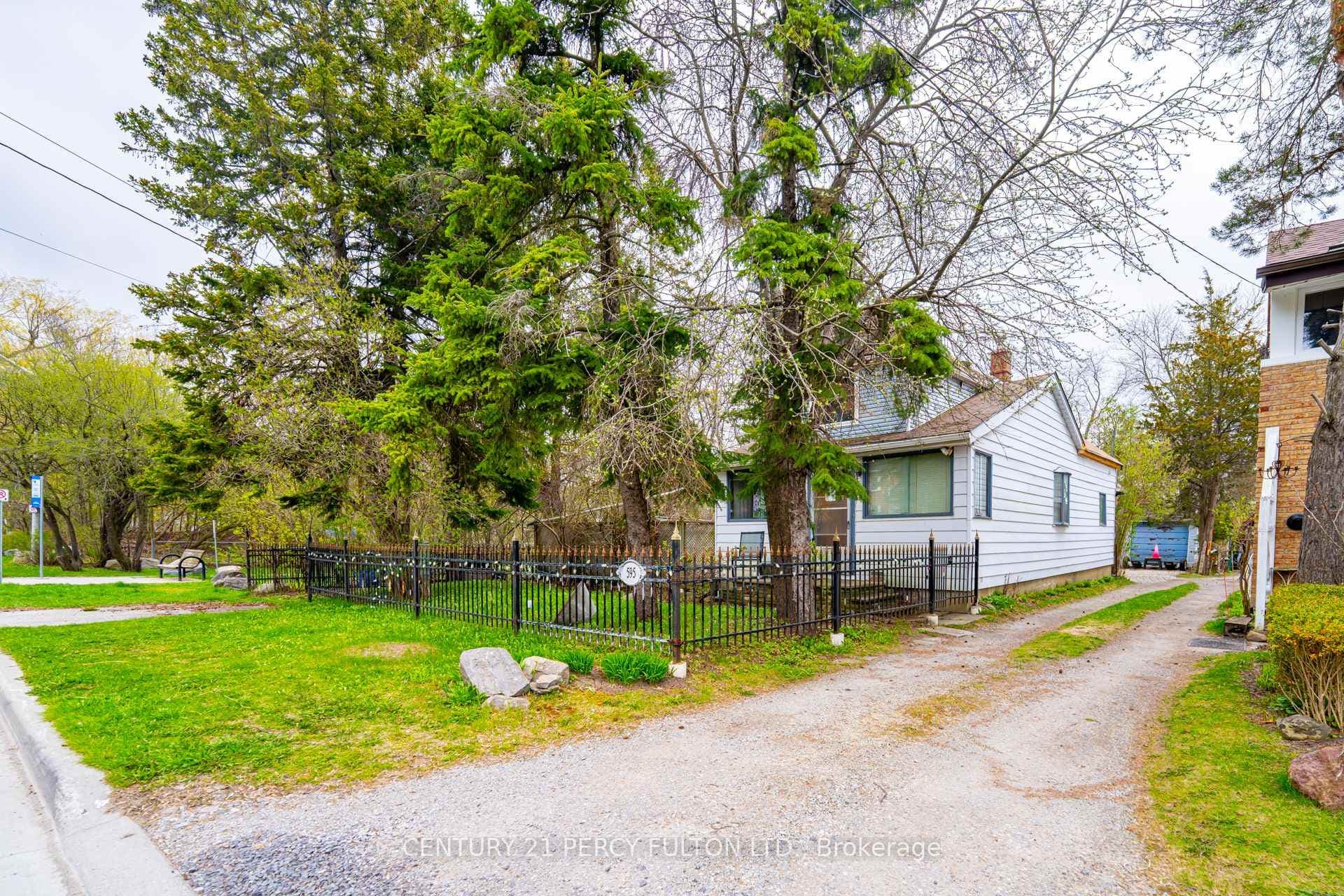 595 North Lake Road photo 5