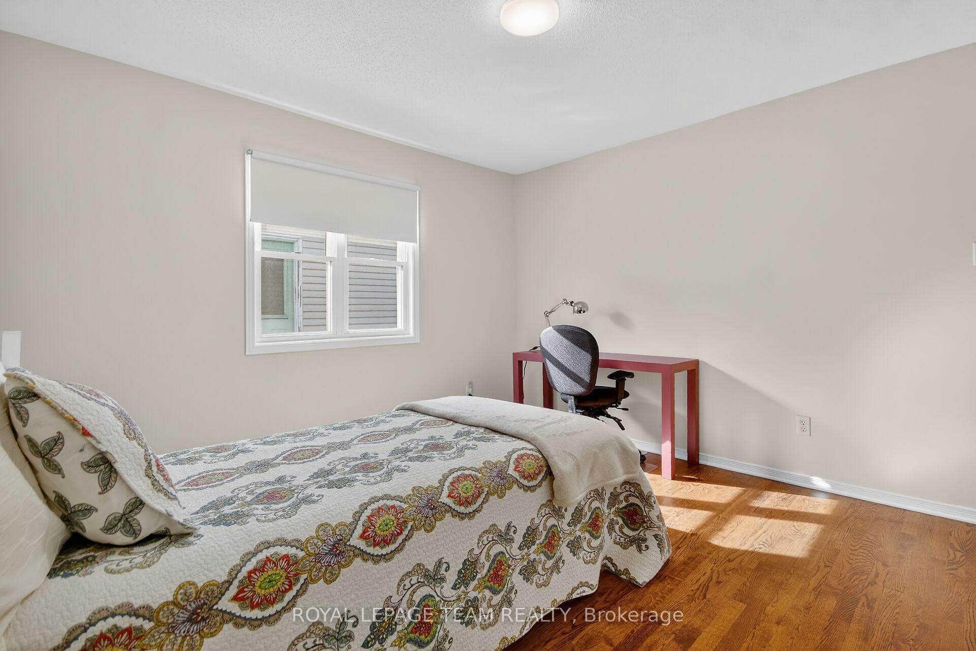 84 Newborough Crescent photo 25
