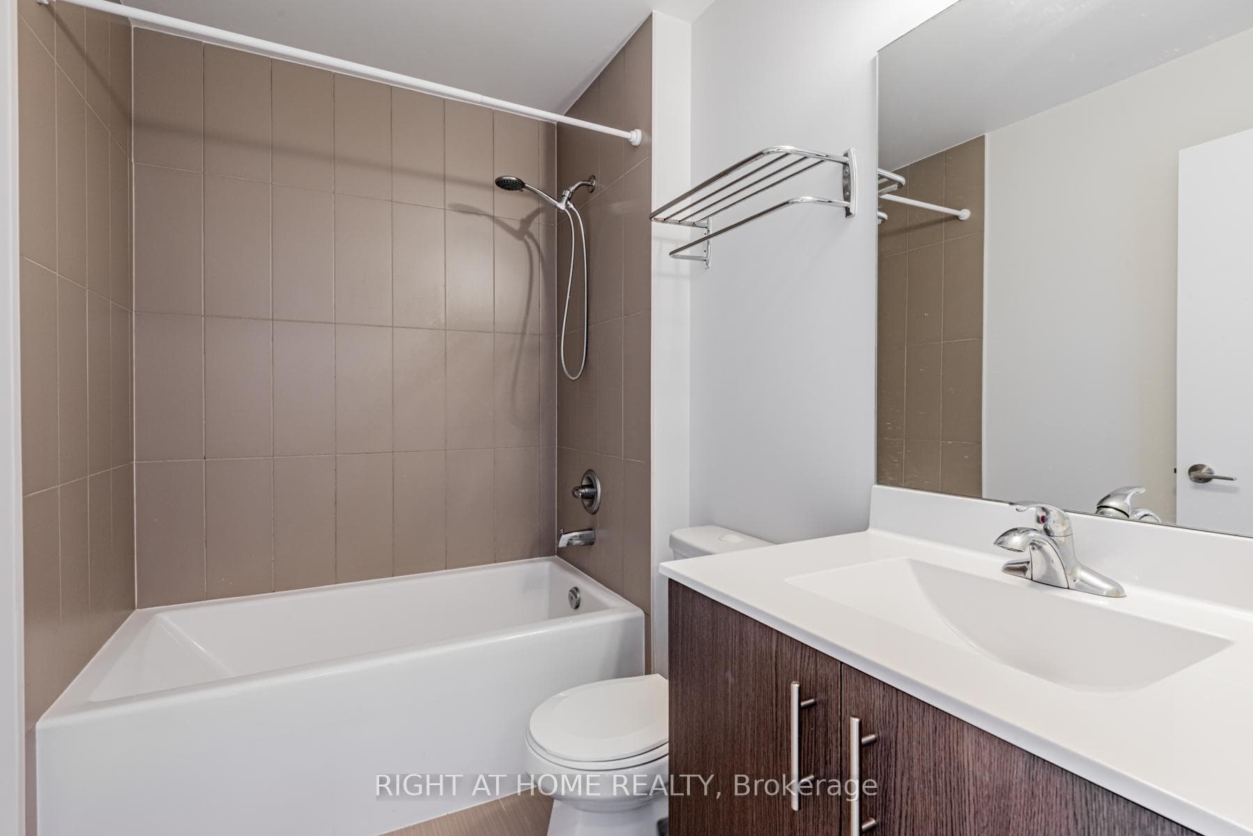 255 Village Green Square Unit 3108 photo 15