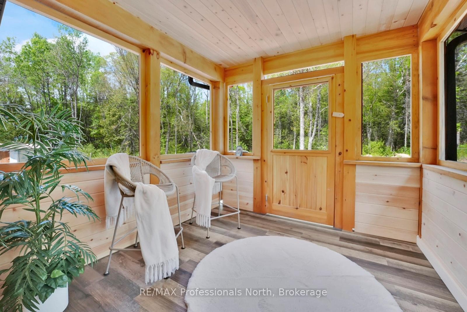 6587 Elephant Lake Road photo 26