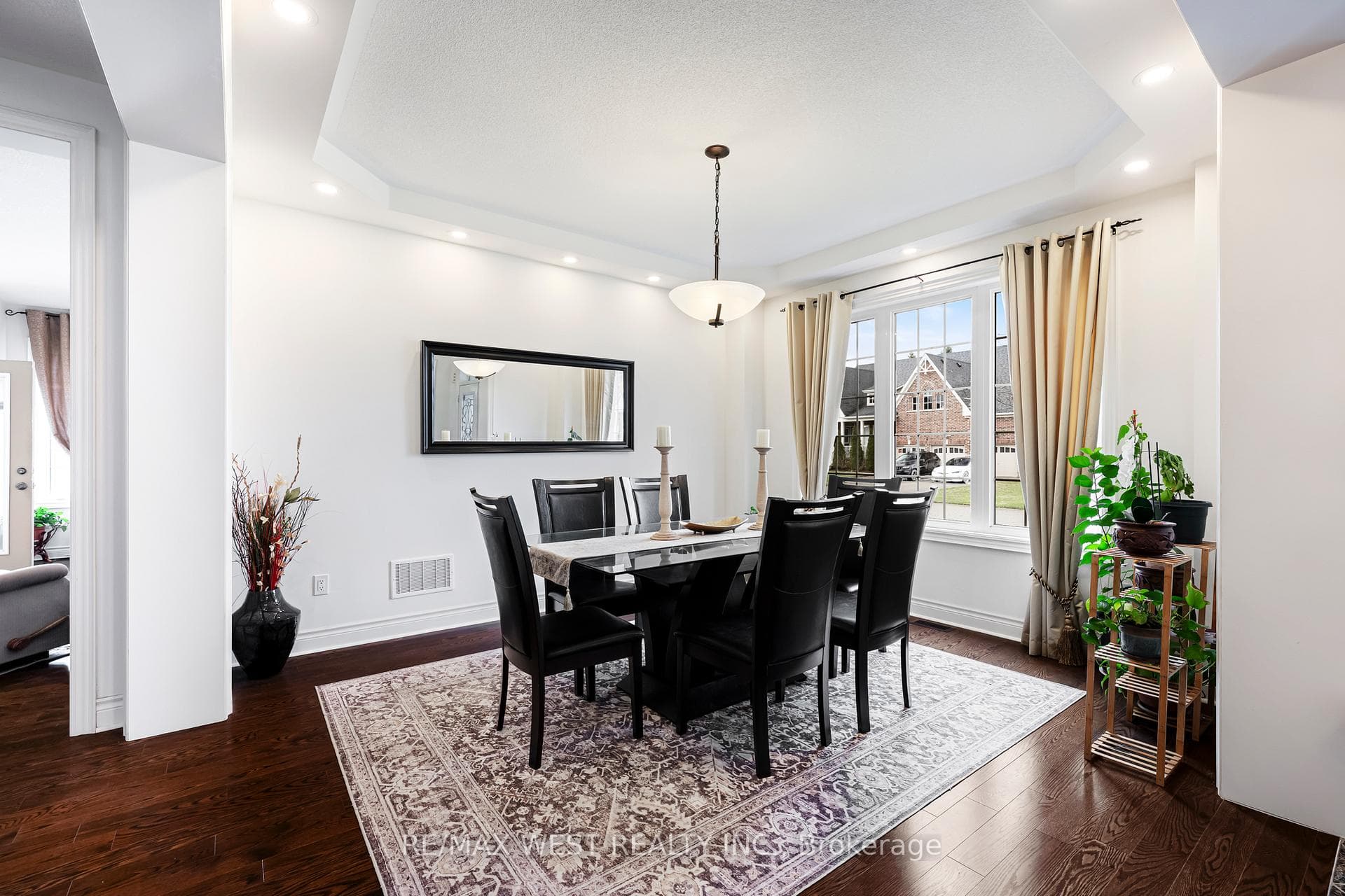 10 Stonegate Avenue photo 18