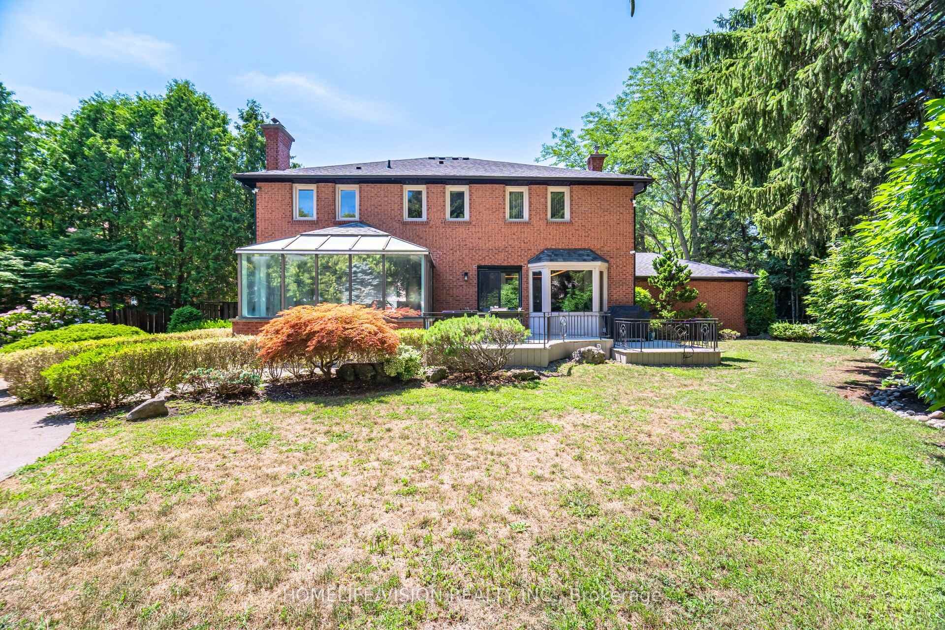 1298 Bunsden Avenue photo 39