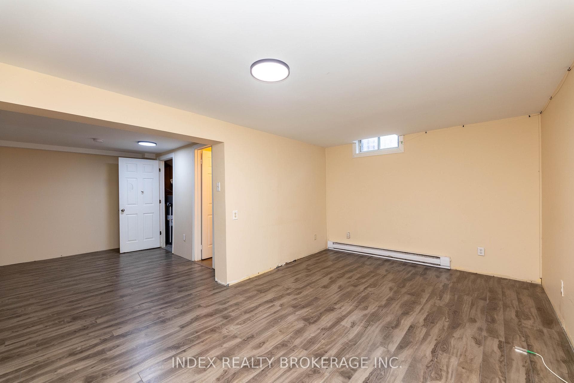 1100 Oxford Street Unit Unit 2 photo 28